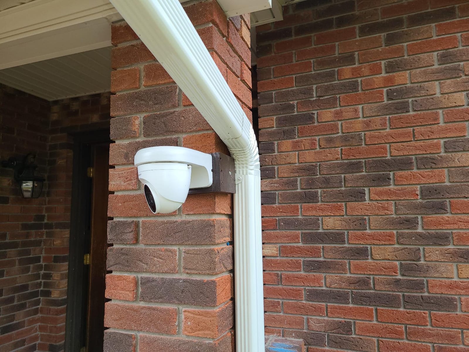 Amcrest 5MP Turret POE Camera, UltraHD Outdoor IP Camera POE with Mic/Audio, 5-Megapixel Security Surveillance Cameras, 98ft NightVision, 132° FOV, MicroSD (256GB), (IP5M-T1179EW-AI-V3) customer photo 2