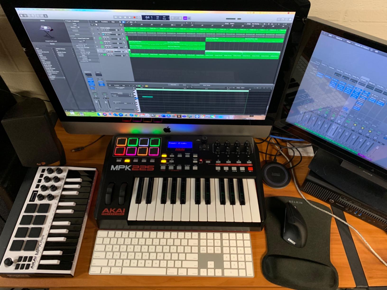 Akai Professional MPK Mini MK3 25-Key USB MIDI Keyboard Controller customer photo 2