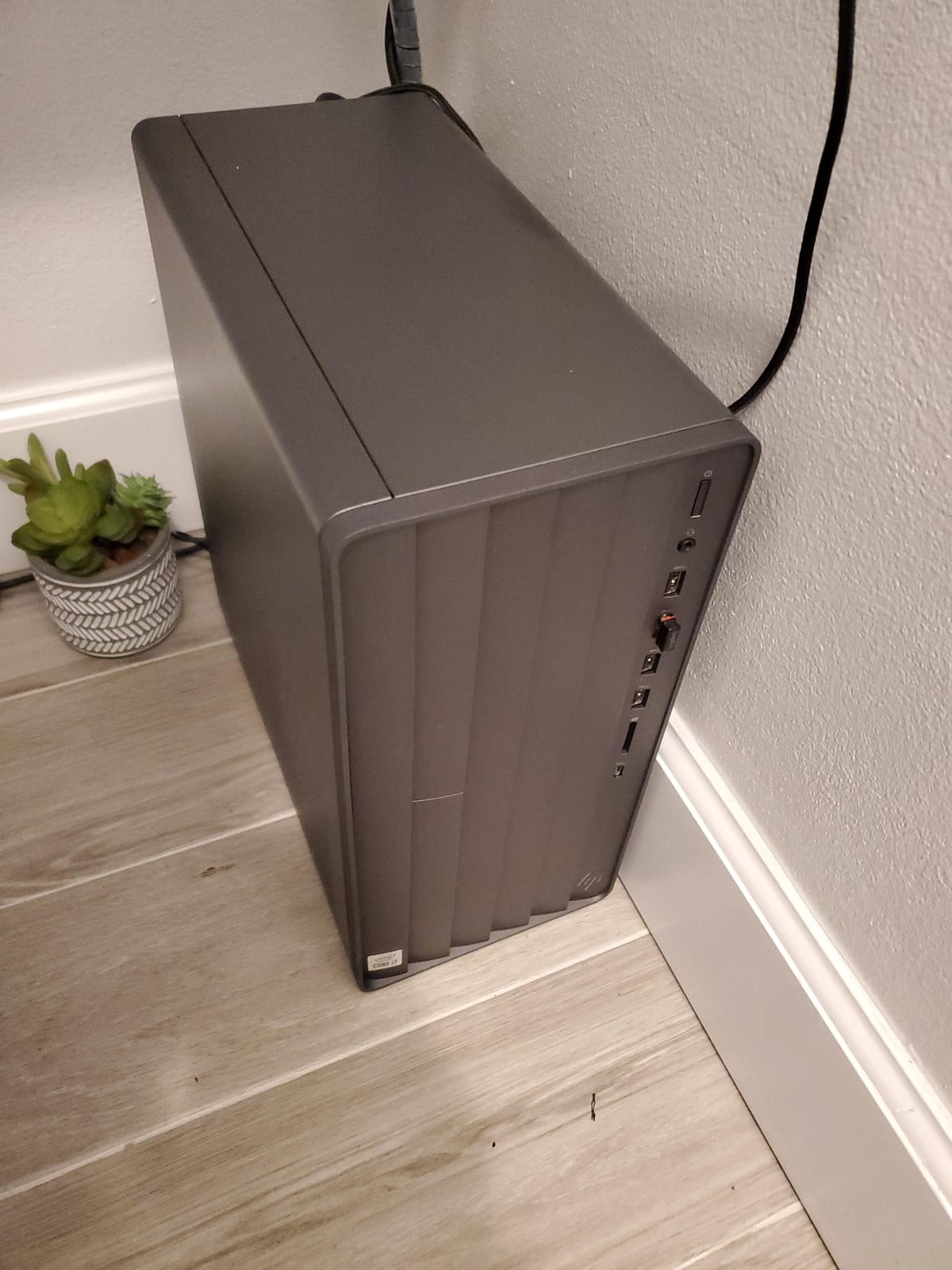 HP ENVY Desktop Computer, Intel Core i7-10700, 16 GB RAM, 1 TB Hard Drive & 512 GB SSD Storage, Windows 10 Pro (TE01-1254, 2020 Model) customer photo 2