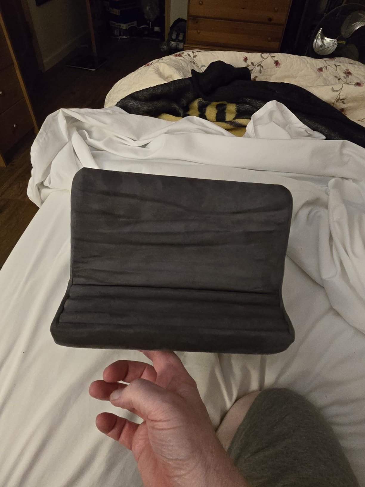 Lamicall Tablet Pillow Stand iPad Bed Soft Holder for Lap 6 Viewing Angles customer photo 2