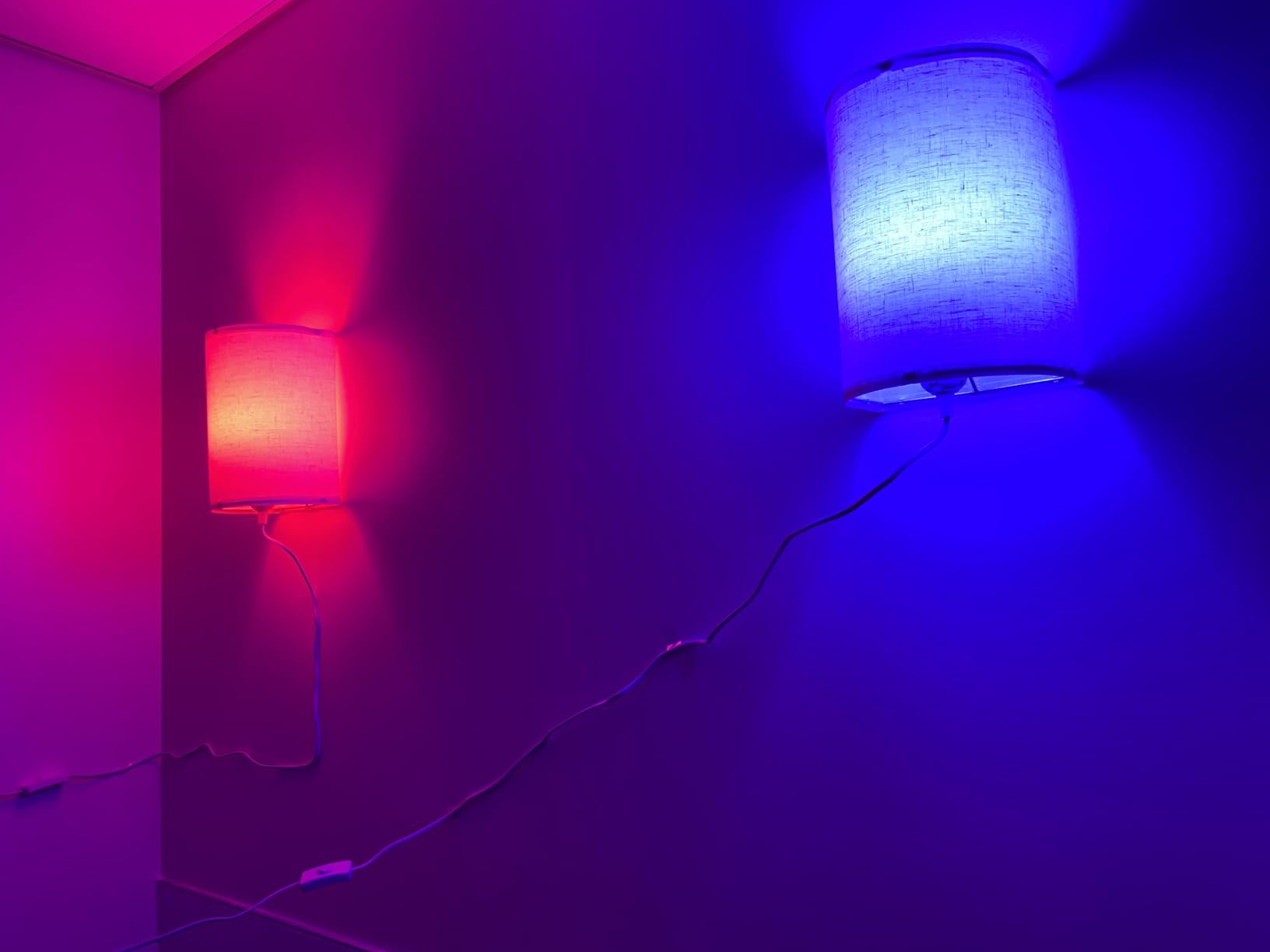 LIFX Color Smart Light Bulbs (2-Pack) A19 E26, Matter Compatible RGB + Tunable White (800 Lumens), WiFi Dimmable Color Changing (2.4GHz), Compatible with Apple HomeKit, Alexa & Google customer photo 2