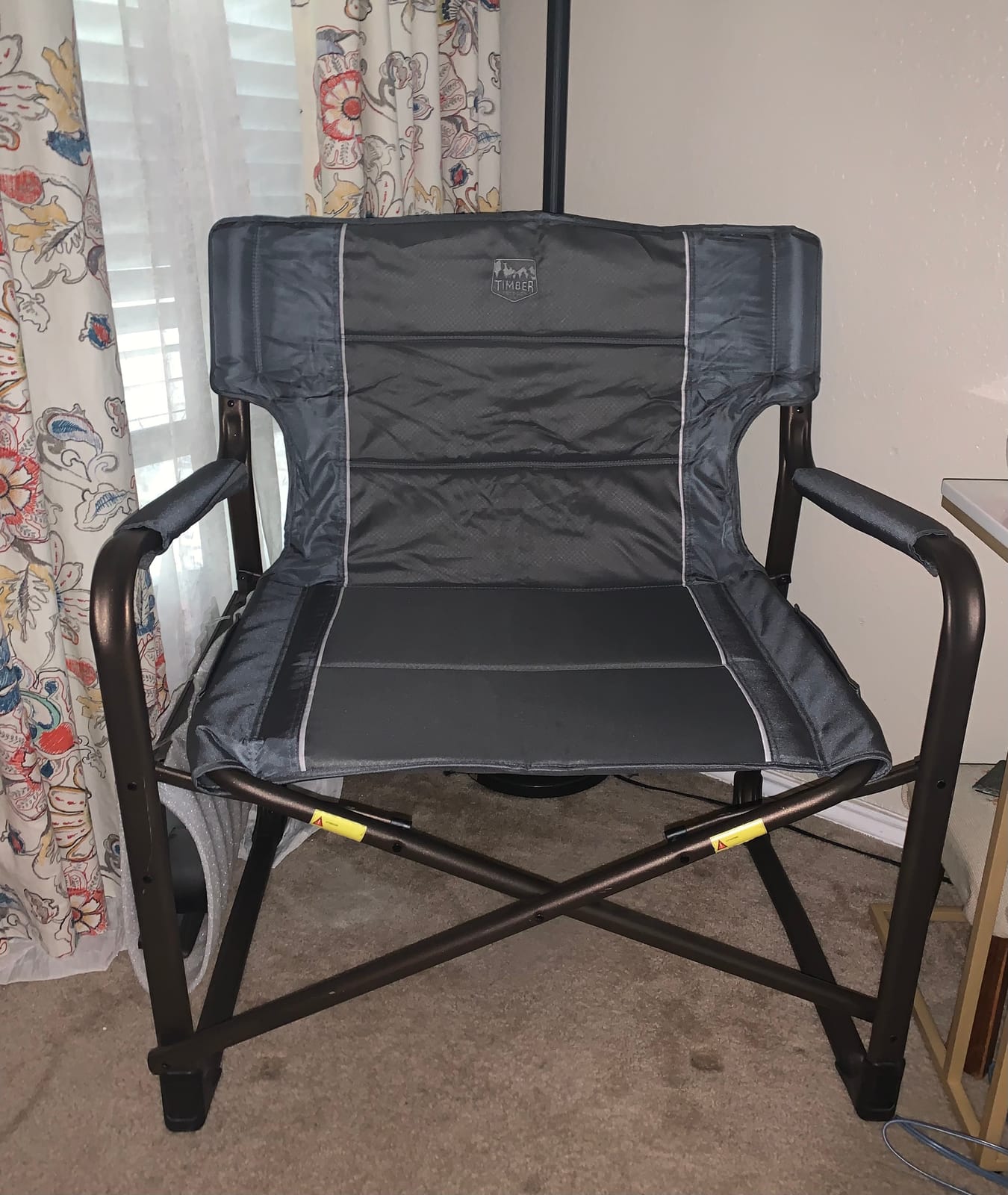 Timber Ridge XXL Upgraded Oversized Directors Chairs with Foldable Side Table, Detachable Side Pocket, Heavy Duty Folding Camping Chair up to 600 Lbs Weight Capacity (Gray) Ideal Gift customer photo 1