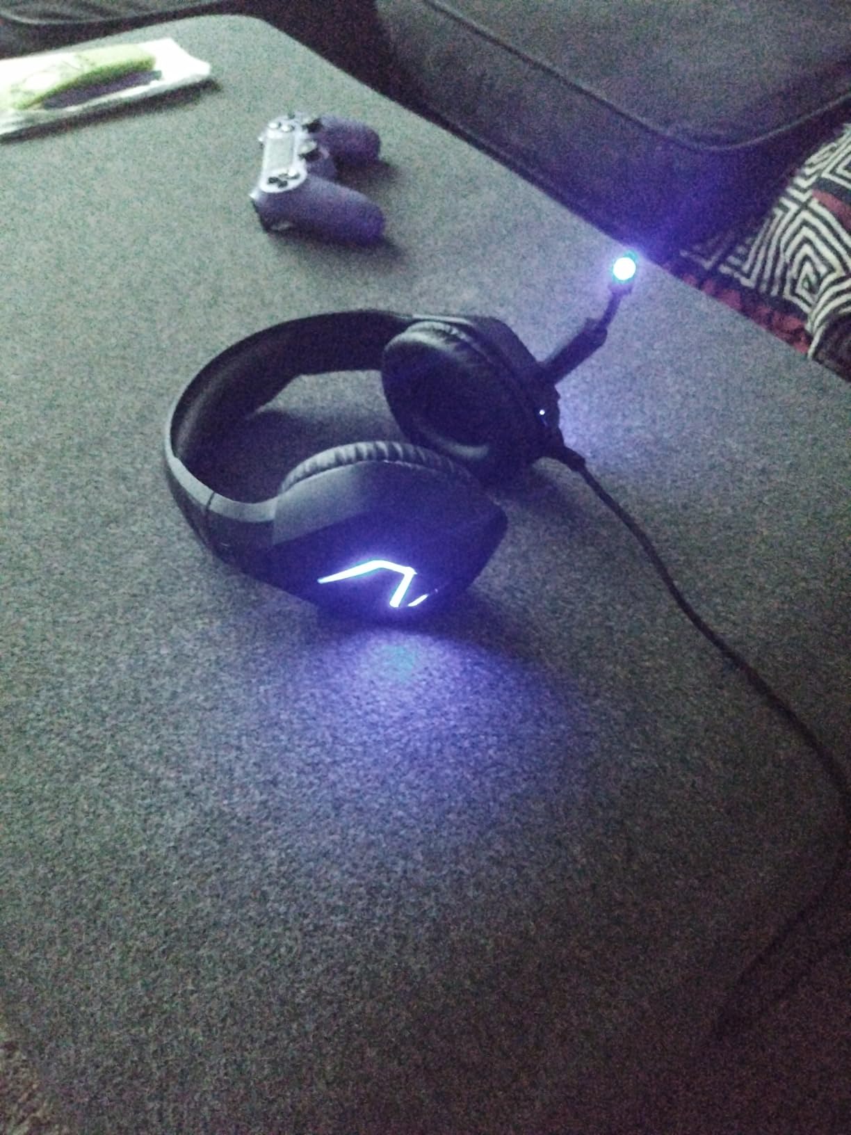 Orzly Gaming Headset with Mic for Nintendo Switch OLED and Lite Joycon Color Match with Led Light Microphone & Remote - Hornet RXH-20 Tanami Edition customer photo 1