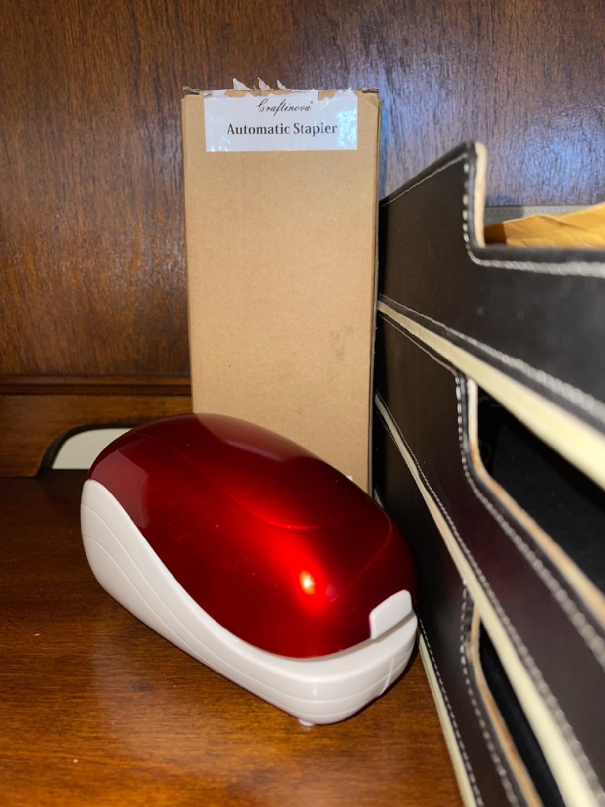 Electric Stapler，Including 2000 Staples and 1 Staple Remover, Suitable for Palm Size and high Comfort，25 Sheet Capacity, AC Adapter or Battery Powered，Battery not Included customer photo 1