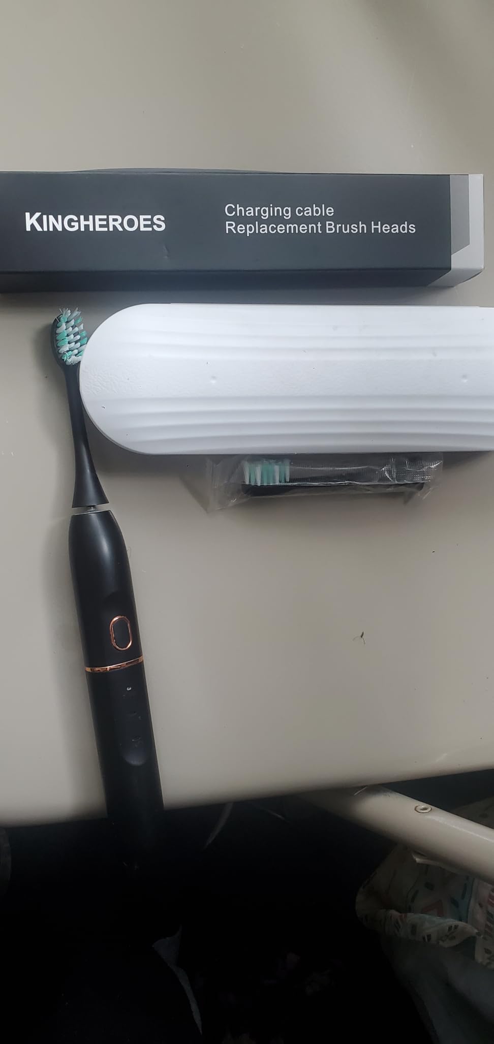 kingheroes Electric Toothbrush Set, Comes with 8 Brush Heads & Travel Case,4 Modes with 2 Minutes Built in Smart Timer, One Charge for 60 Days, 42000 VPM Motor (Black) customer photo 1