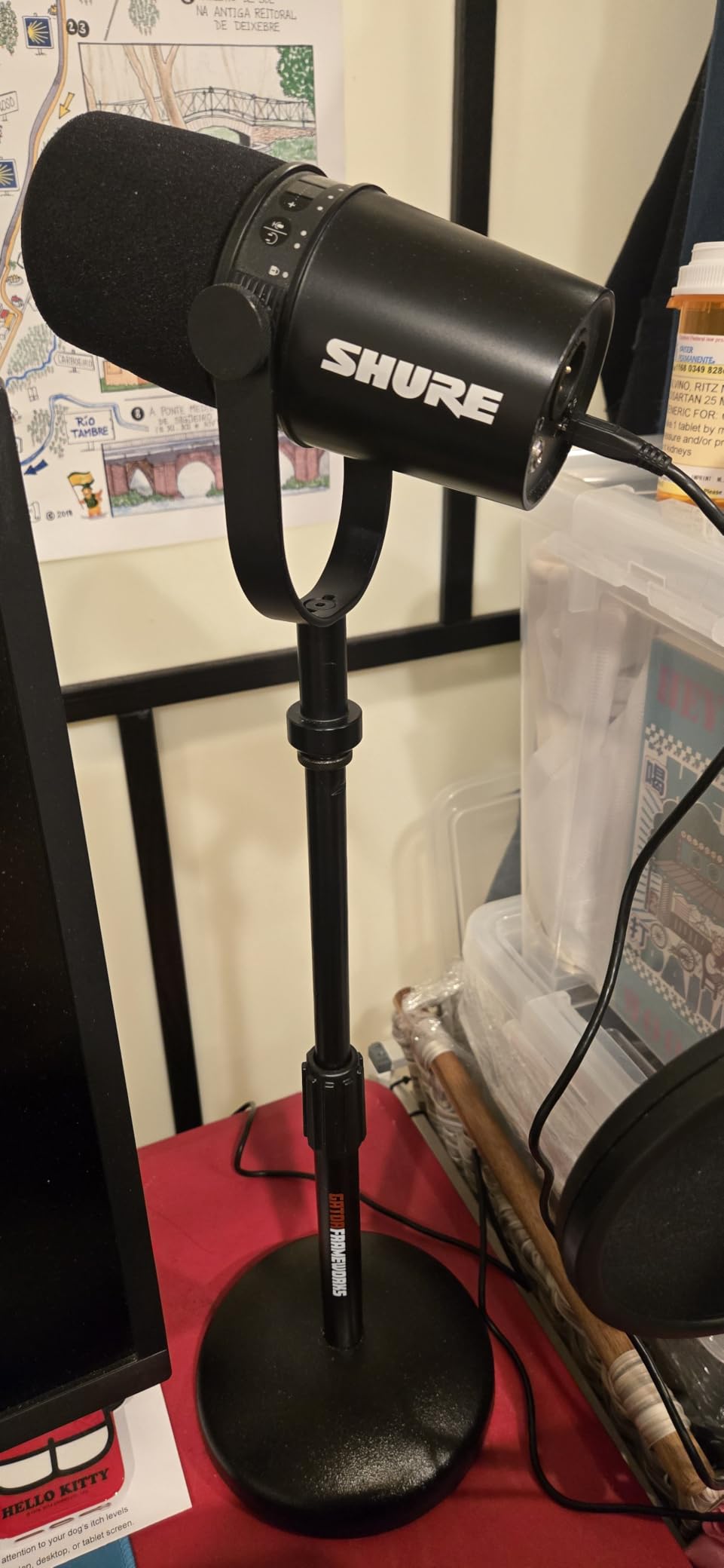 Gator Frameworks Desktop Mic Stand with Weighted Round Base (GFW-MIC-0501) customer photo 1