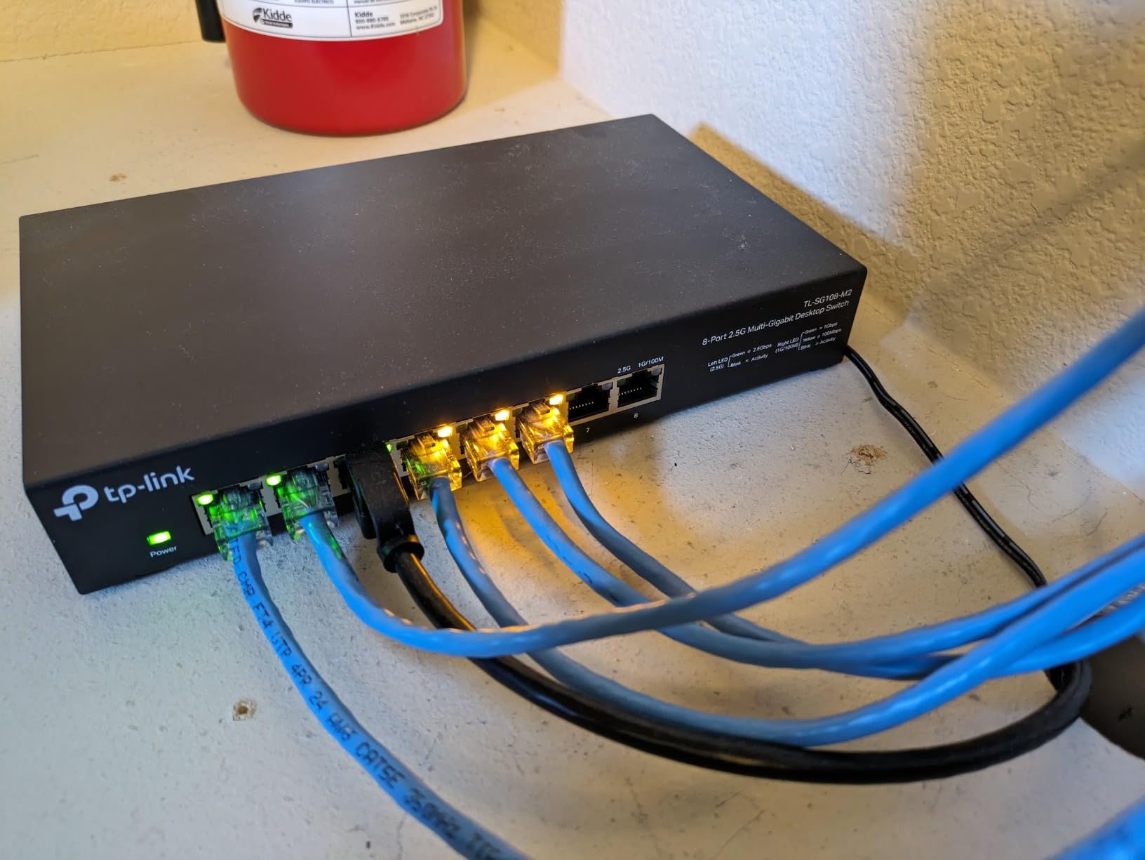 TP-Link TL-SG108-M2, 8 Port Multi-Gigabit Unmanaged Ethernet Switch customer photo 1