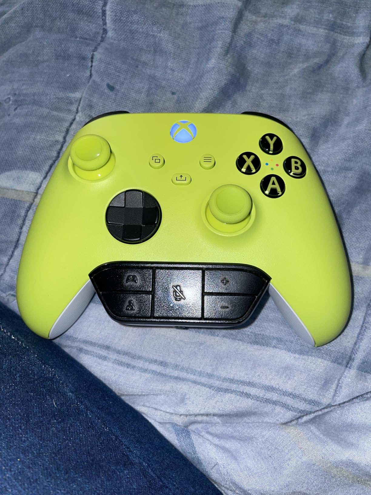 Xbox Wireless Gaming Controller | Electric Volt customer photo 1