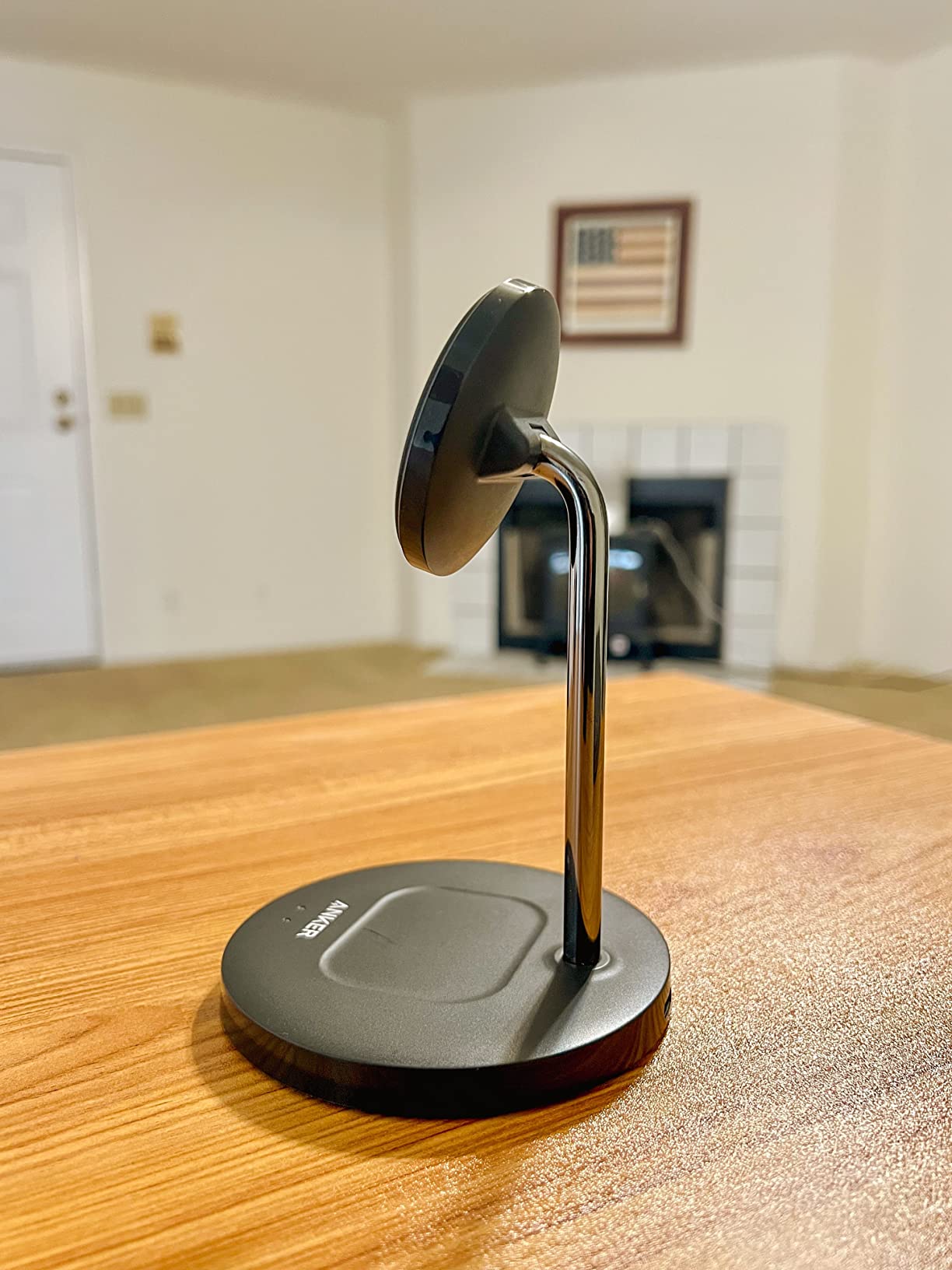 Anker PowerWave 2-in-1 MagSafe Compatible Wireless Charging Stand customer photo 2