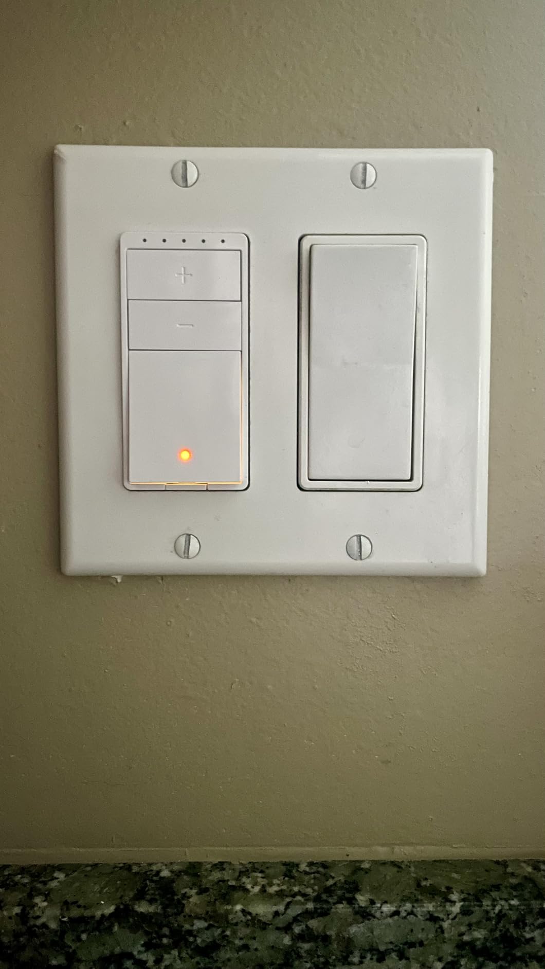 Amazon Basics Smart Dimmer Switch, Single Pole, Works with Alexa Only, Voice Control, 2.4 GHz Wi-Fi, No Hub Required, Neutral Wire Required, White customer photo 2