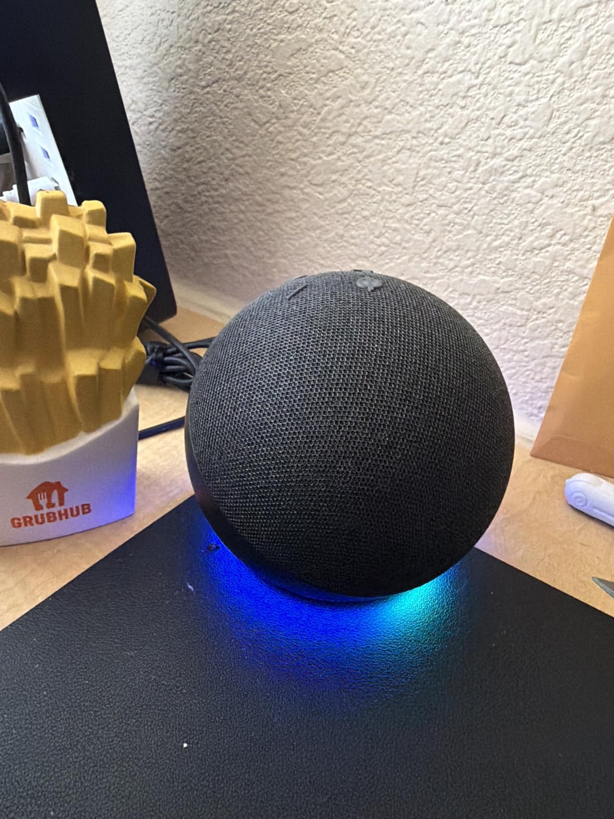Amazon Echo Dot (newest model) - Vibrant sounding speaker, Designed for Alexa+, Great for bedrooms, dining rooms and offices, Glacier White customer photo 2