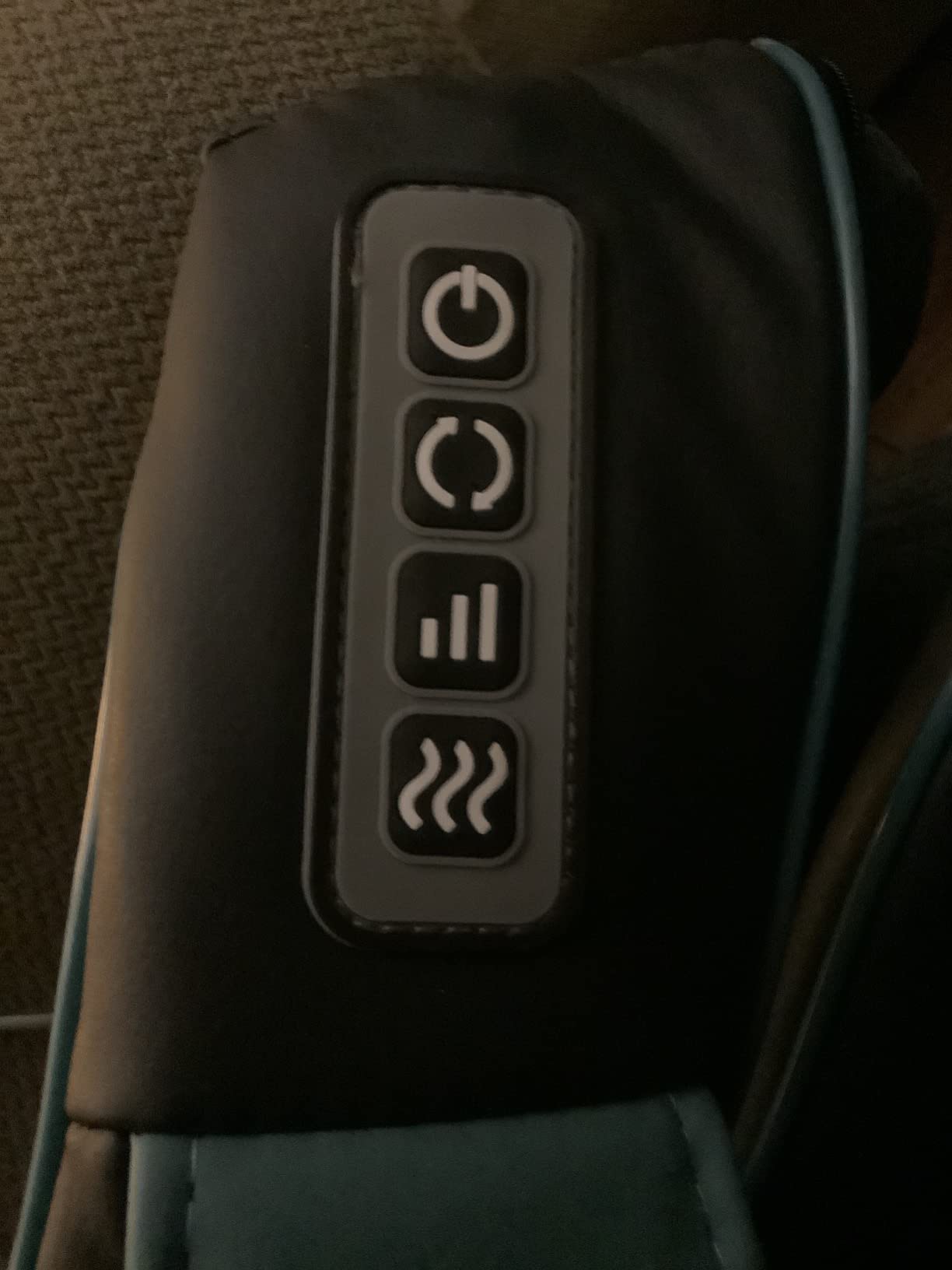 InvoSpa Shiatsu Massager with Heat - Deep Tissue Kneading Pillow for Neck, Shoulders, and Back - Electric Full Body Massage customer photo 1