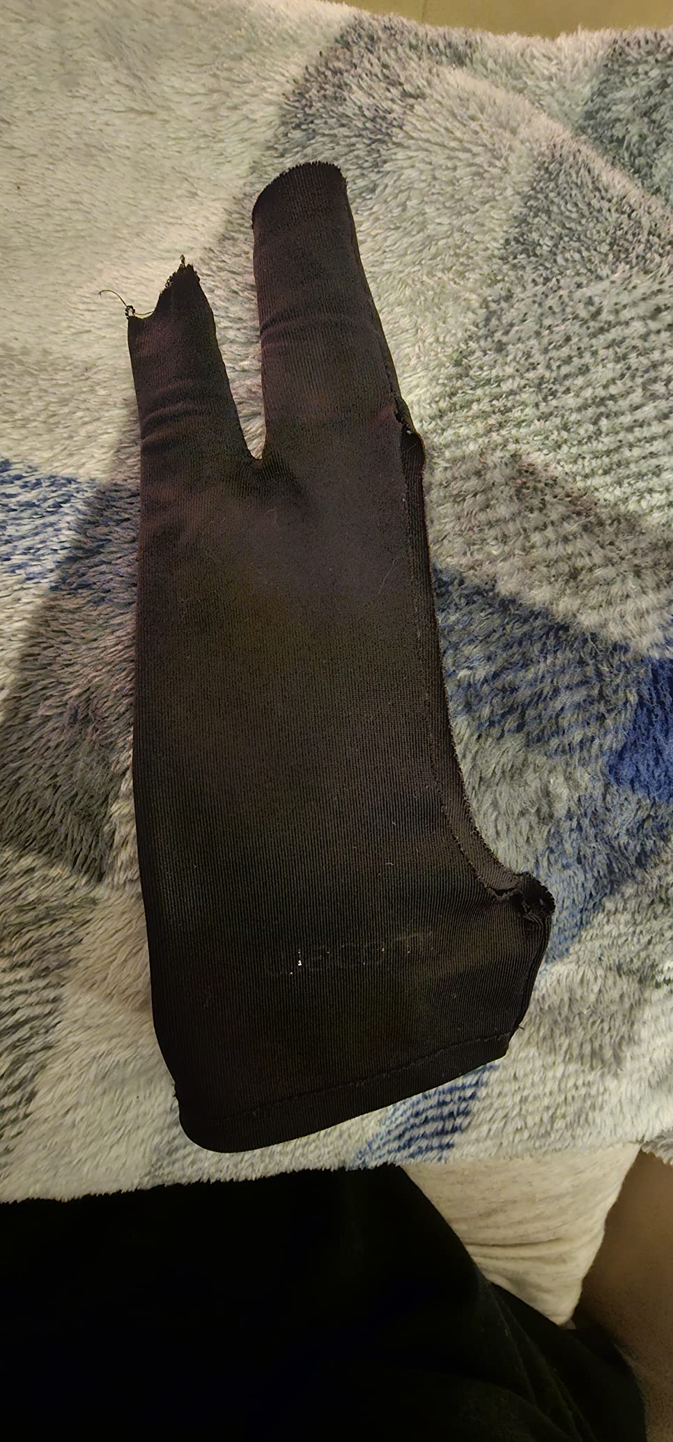 Wacom Artist Drawing Glove, One-Size, 1 Count customer photo 1