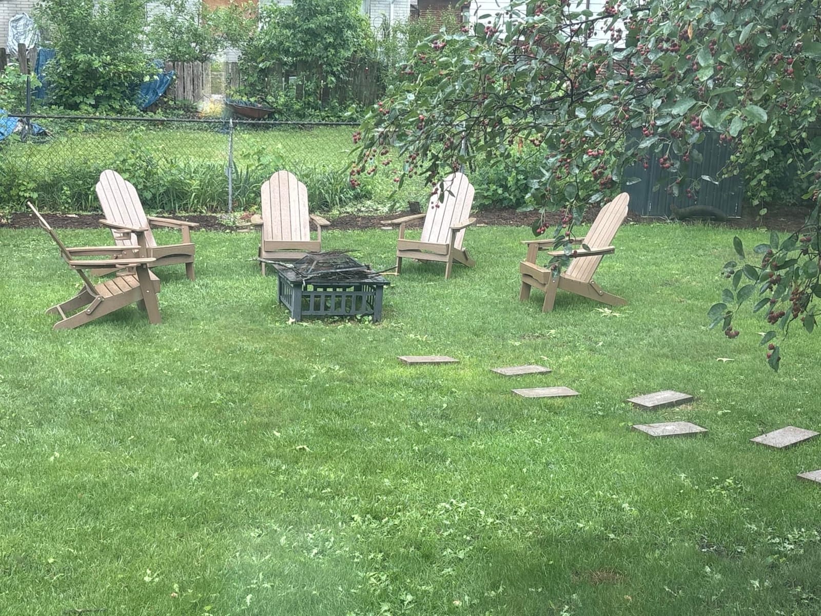 LUE BONA Folding Adirondack Chairs Set of 4, HDPS Fire Pit Chairs, Black customer photo 1