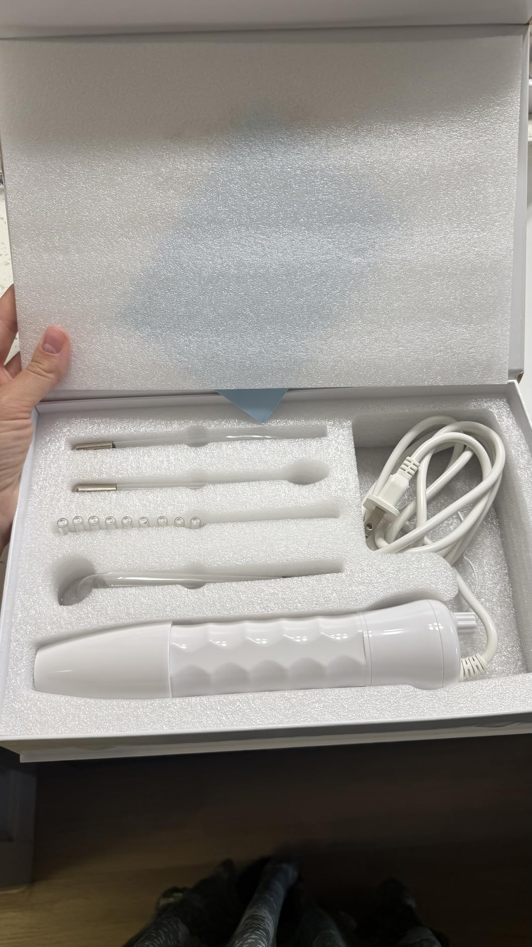 High Frequency Facial Wand - Uaike 4 in 1 Violet Portable Handheld customer photo 1