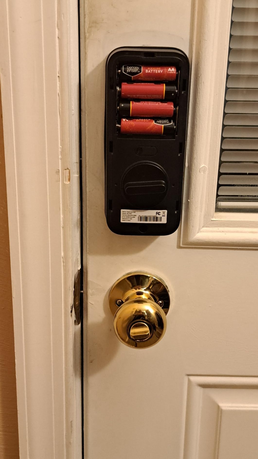Wyze Auto-Lock Bolt, Fingerprint Keyless Entry Door Smart Bluetooth Deadbolt Replacement, Backlit Keypad, IPX5 Weatherproof, in-App History and Scheduled Access, BHMA, UL 20-Min Fire Rated customer photo 2