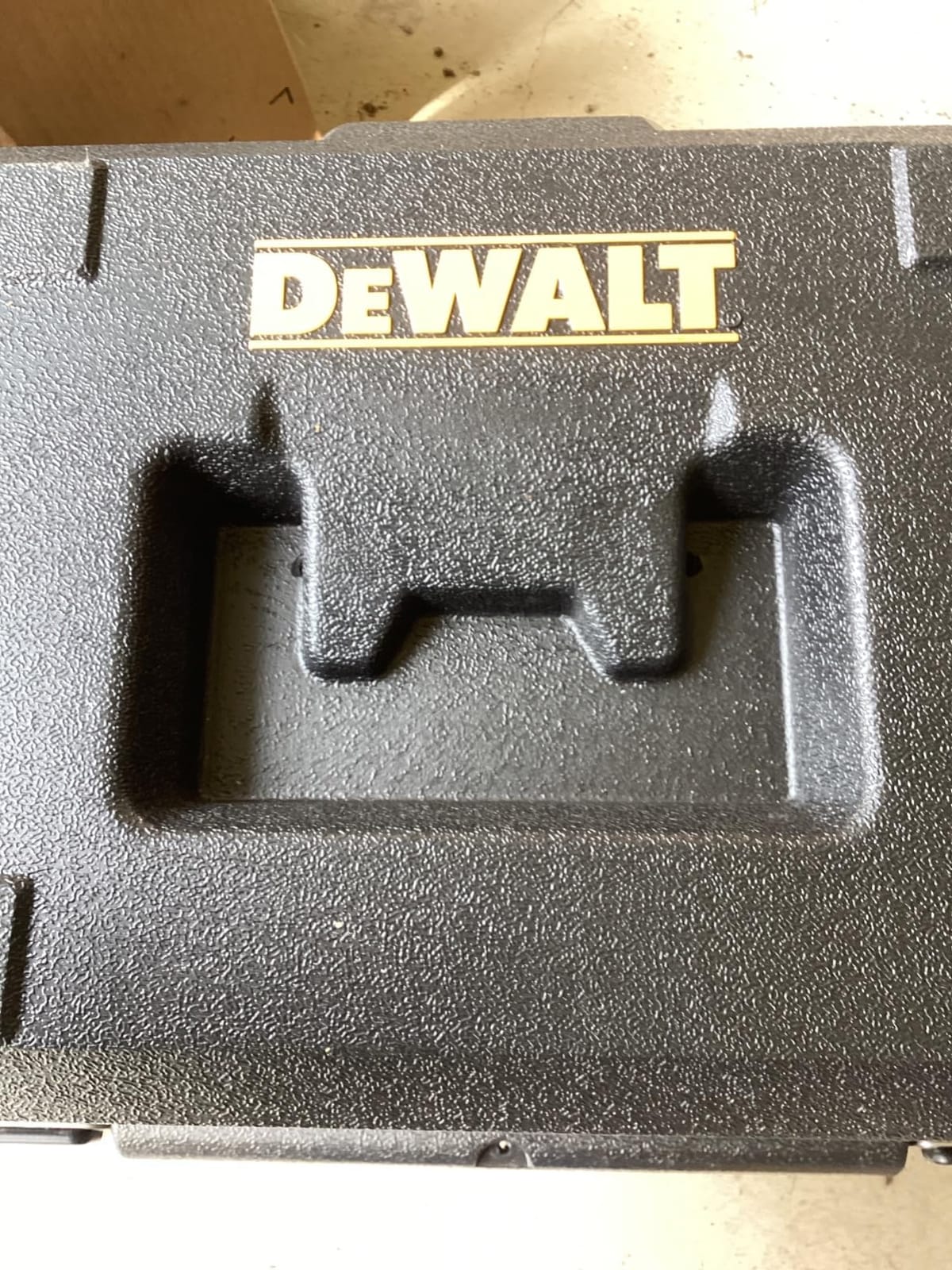 DW 60V GEN2 20IN CHAINSAW 4AH customer photo 1