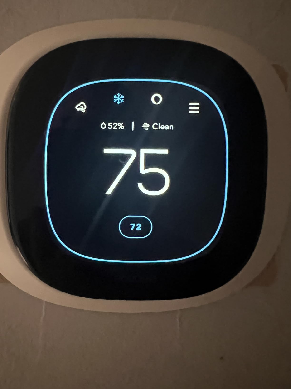 ecobee Smart Thermostat Premium - WiFi, Siri & Alexa Built-In, Smart Sensor | Air Quality Monitor. Works with Alexa, Siri and Google Home. Live view from your ecobee Doorbell. Energy Saving thermostsat customer photo 2