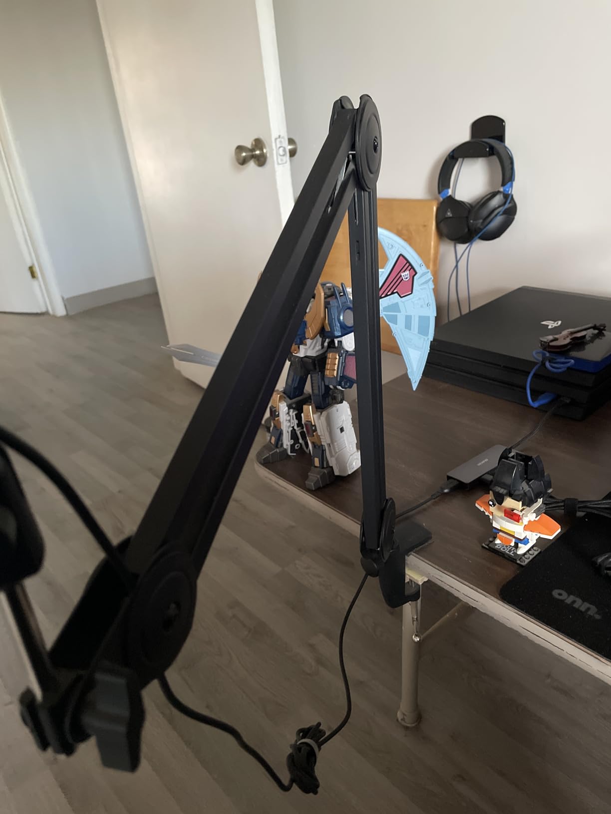 FIFINE BM63 Heavy Duty Suspension Scissor Microphone Boom Arm for Podcast customer photo 2
