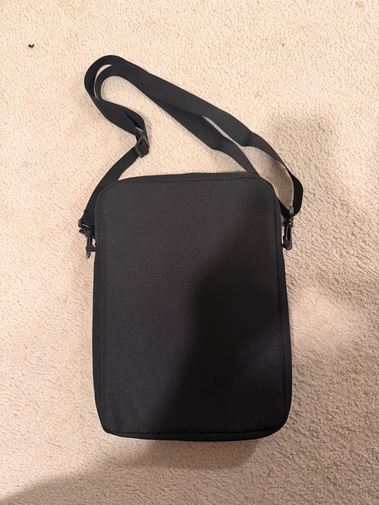 MoKo 9-11 Inch 360° Protection Tablet Sleeve Bag with Earphone Hole customer photo 1