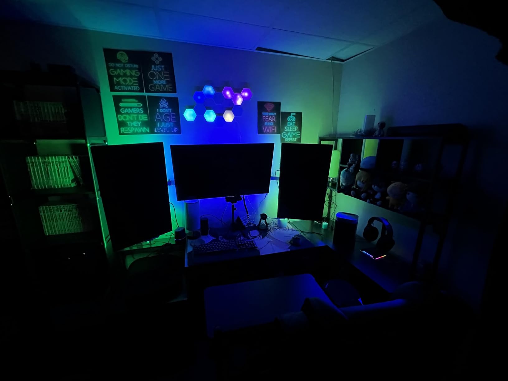 Hexagon LED Light Panels 8 Pack – RGB Wall Decor Lights with Music Sync, App & Remote – Modular Home & Christmas Decor for Bedroom, Living Room, and Room Decor customer photo 1