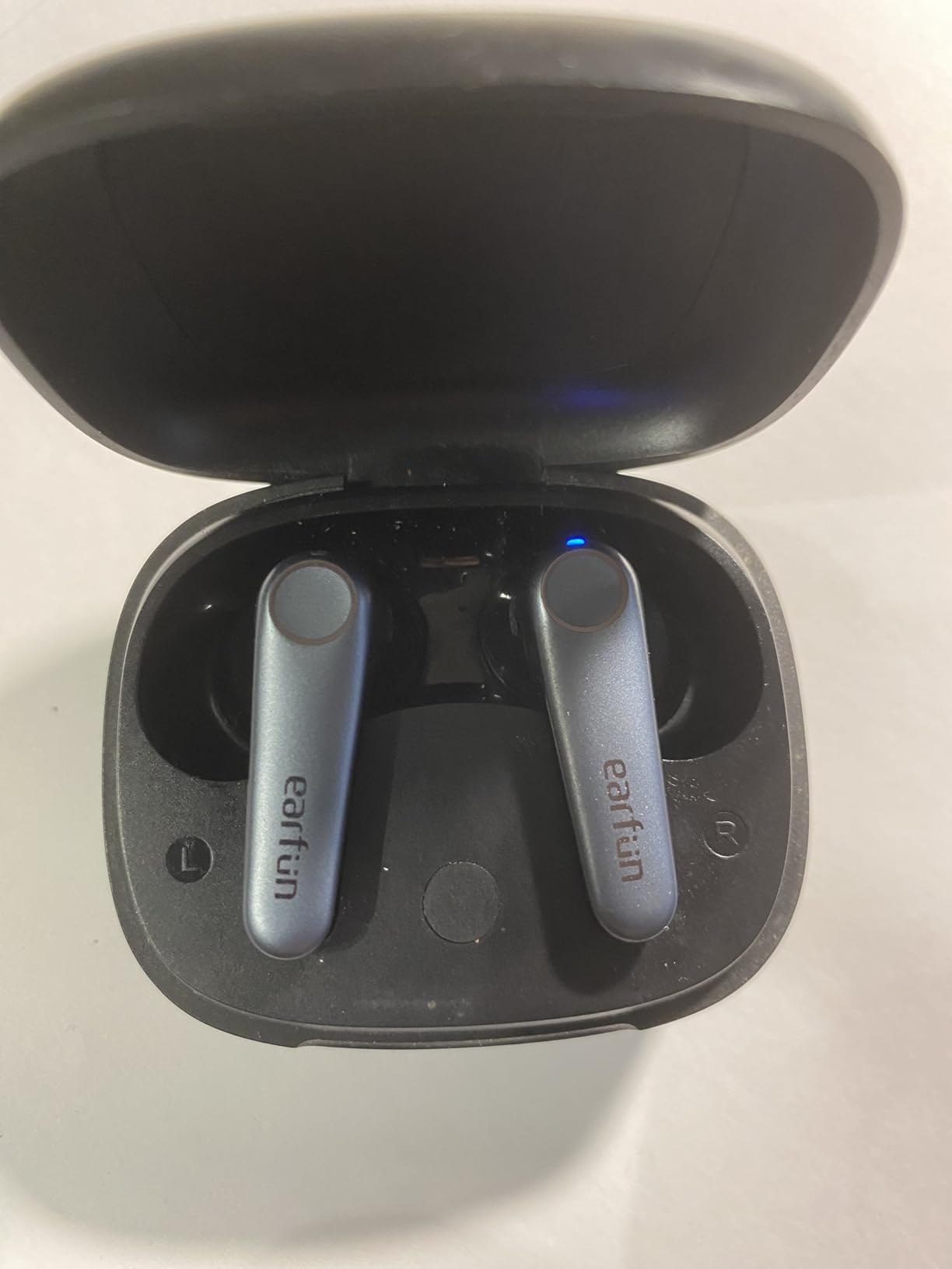 EarFun Air Pro 3 Noise Cancelling Wireless Earbuds Qualcomm® aptX™ Adaptive | 6 Mics cVc 8.0 ENC, Bluetooth 5.3 Earbuds, Multipoint Connection, 45H Playtime, App Customize EQ, Wireless Charging customer photo 1