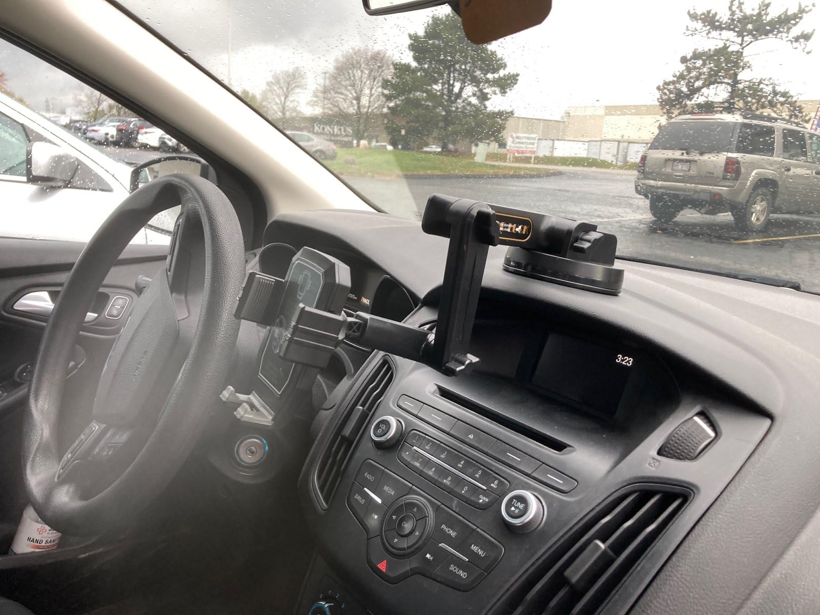 WUITIN Truck Phone Holder Mount,Car Phone Holder,Dashboard Windshield Phone Holder 16.9 inch Long Arm,Super Suction Cup Compatible with Pickup Truck,Commercial Truck and All Phone customer photo 2