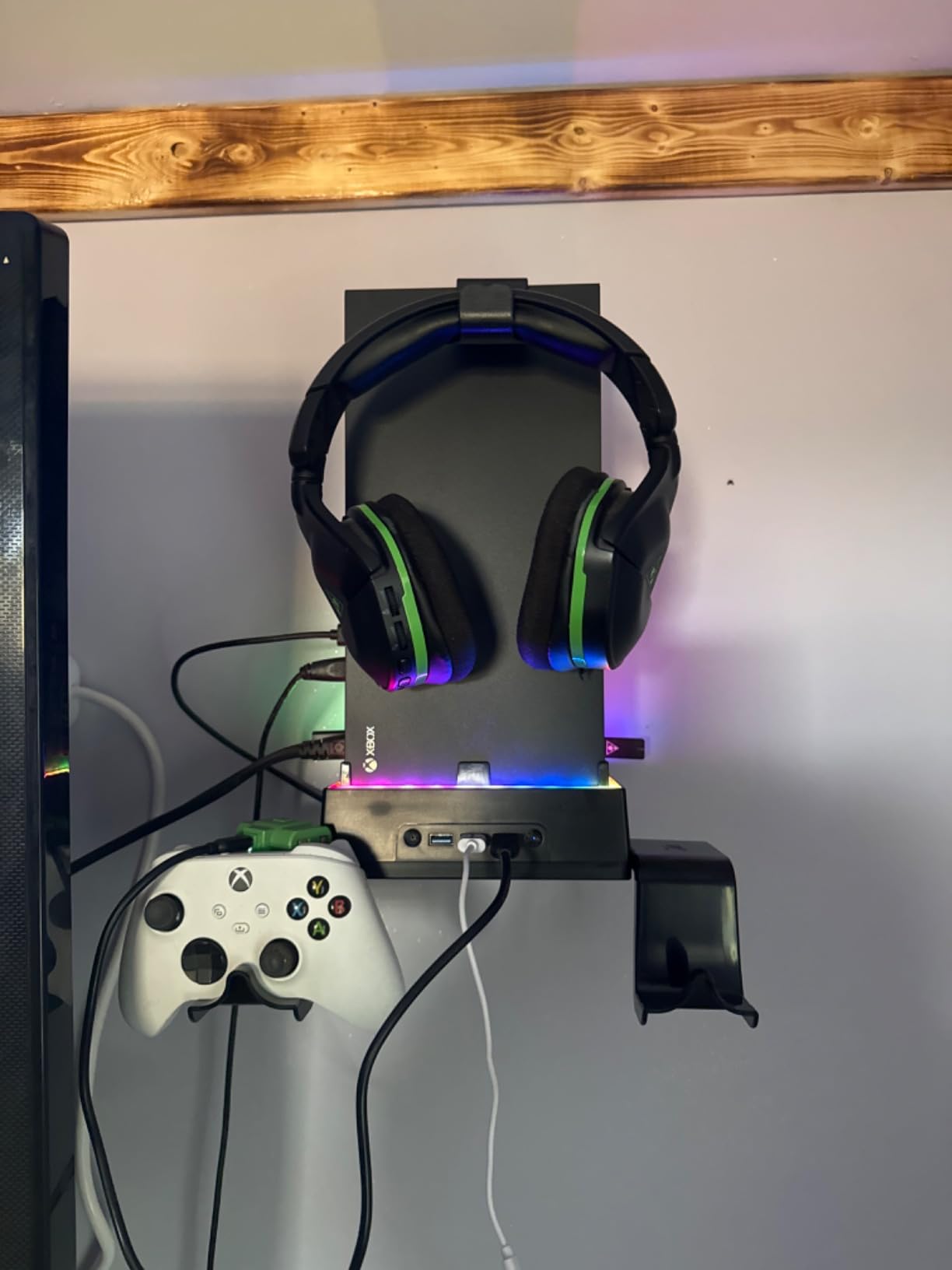Mcbazel Wall Mount for Xbox Series X with Cooling Fan, RGB, 3 USB, Hooks customer photo 1