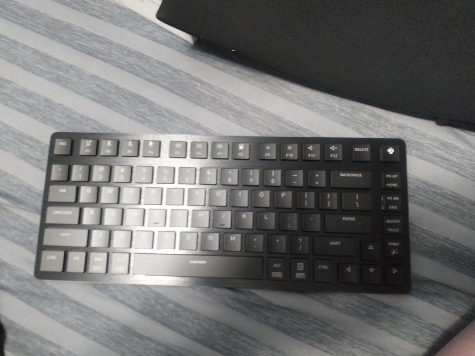 Cherry KW X ULP, Ultra Low Profile Mechanical Keyboard, Wireless Multi-Device Keyboard for up to 4 Devices, Bluetooth, 2.4 GHz & Wired Mode, Backlit, Black (Full Size) customer photo 2
