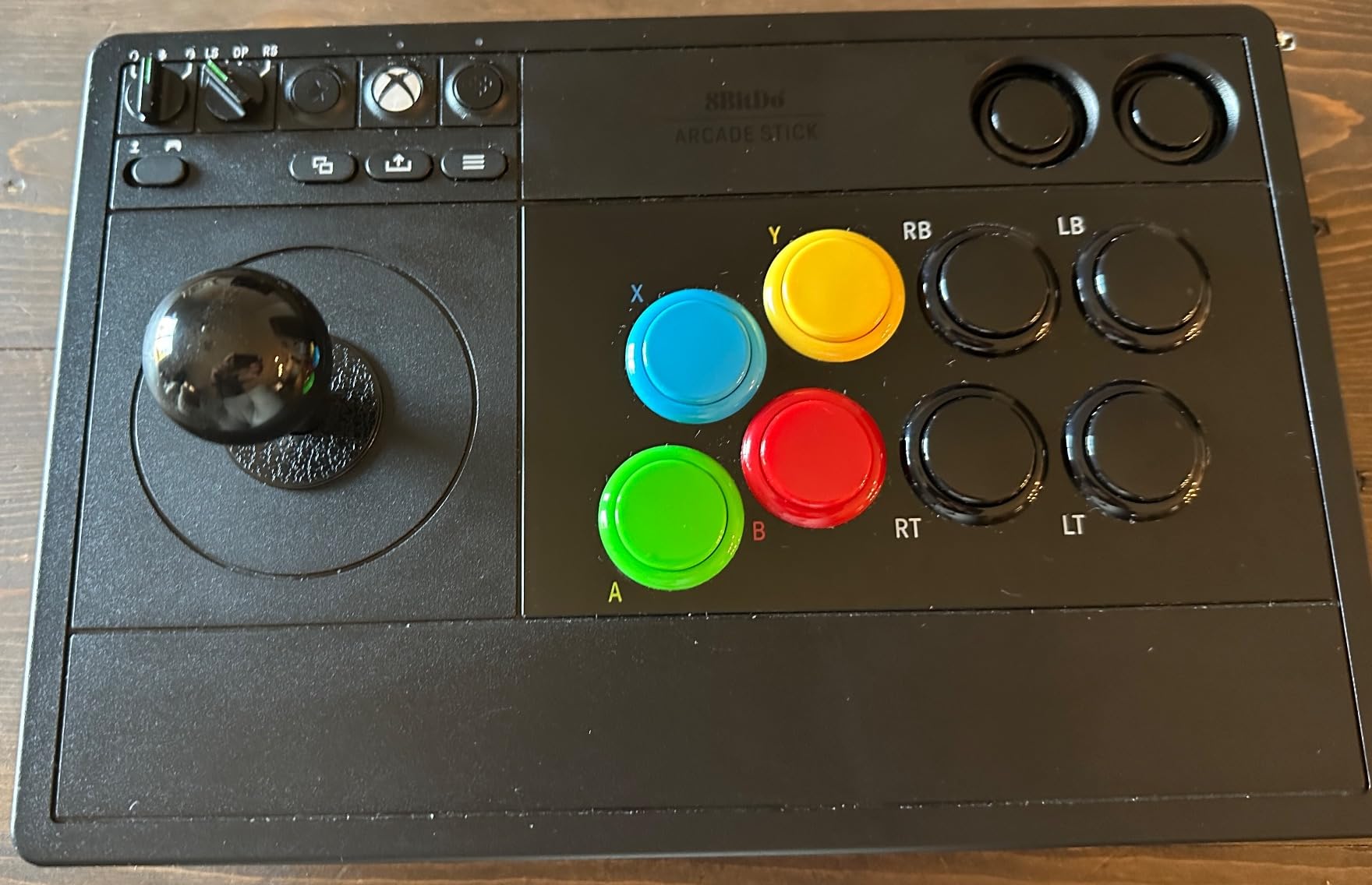 8BitDo Wireless Arcade Stick for Xbox Series X|S, Xbox One and Windows 10, Arcade Fight Stick with 3.5mm Audio Jack - Officially Licensed (Black) customer photo 2