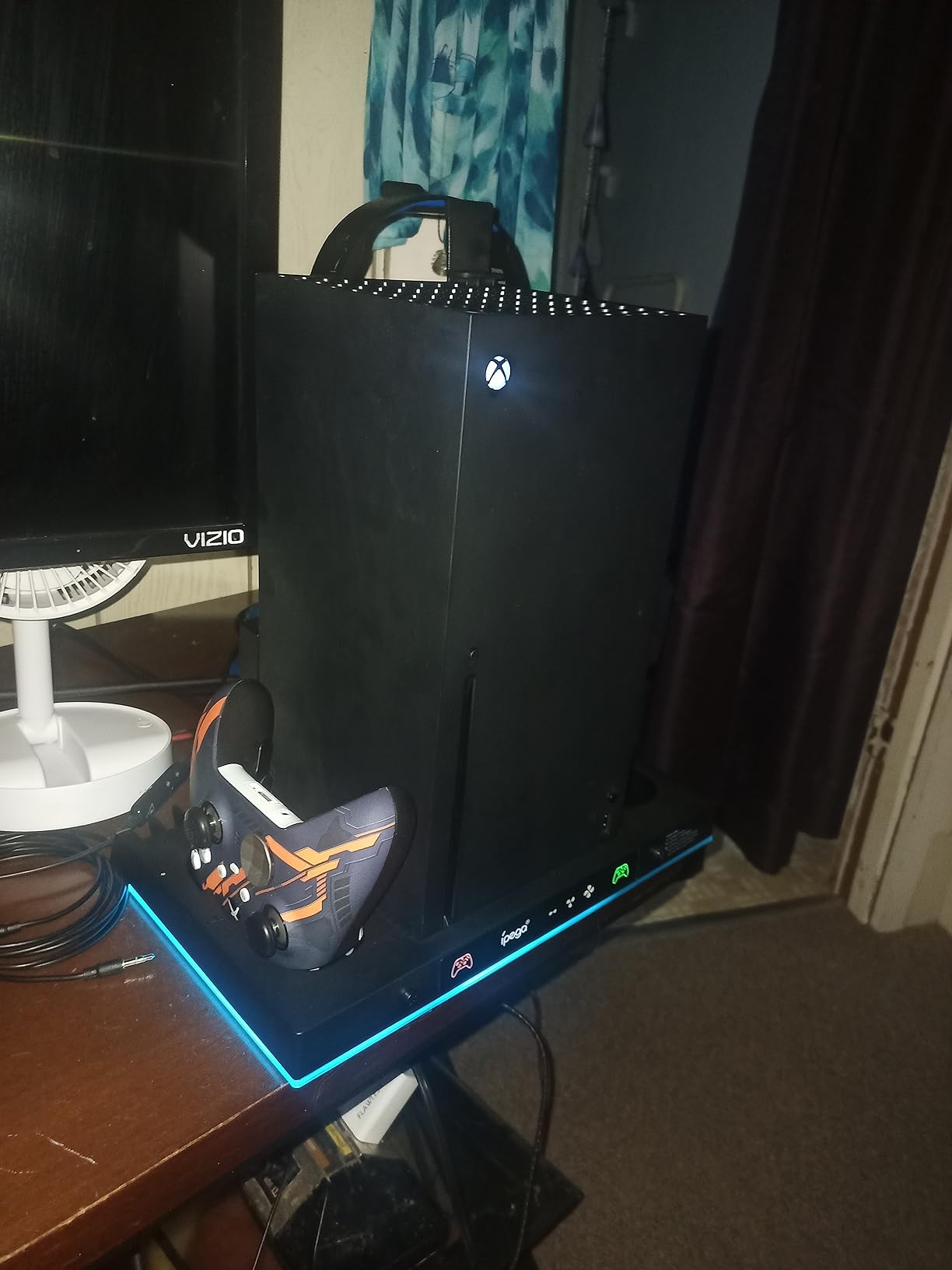 Upgraded RGB Cooling Fan Charging Station for Xbox Series X Accessories customer photo 1