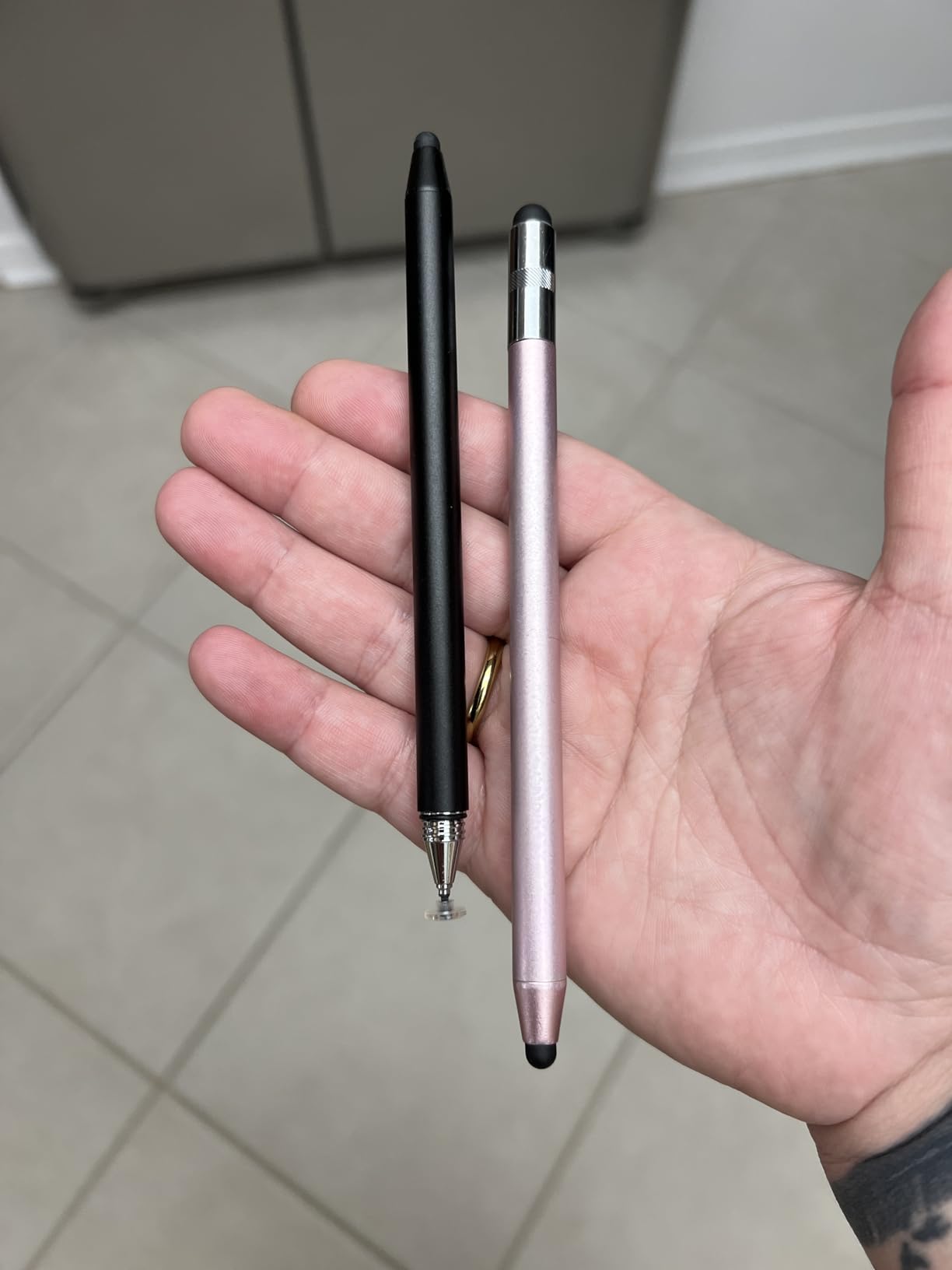 MEKO Stylus Pen for Touchscreen, 3-in-1 Universal iPad Stylus customer photo 2