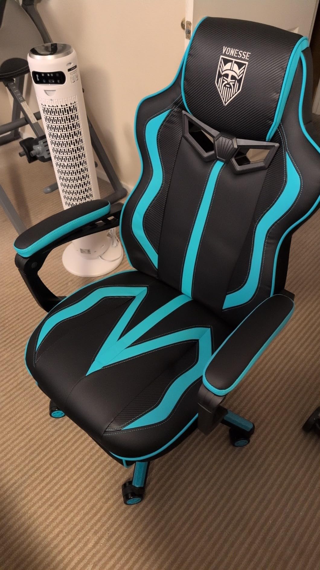Vonesse Gaming Chairs for Adults, Gamer Chair with Footrest and Massage, Reclining Big and Tall Ergonomic Gaming Chair, Computer Chairs for Heavy People 300LBS (Blue/Black) customer photo 1