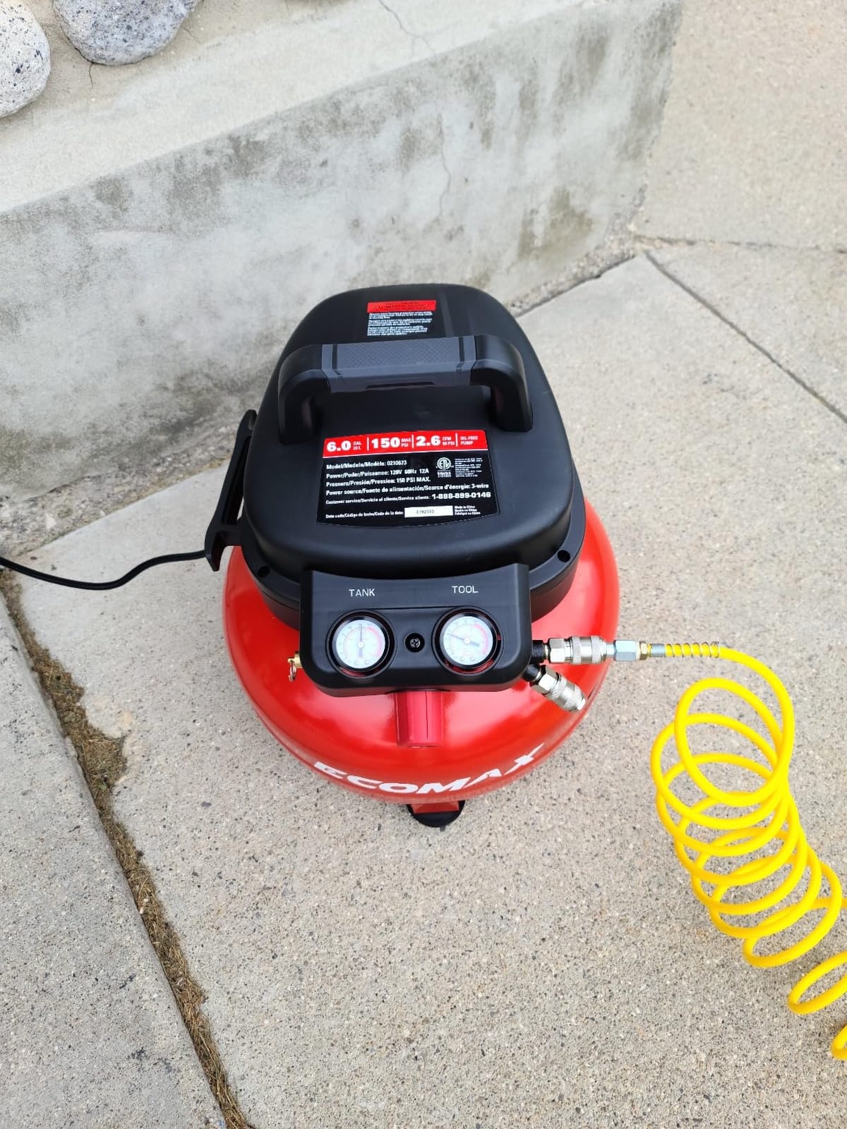 ECOMAX Pancake Air Compressor MAX 150 PSI, 2.6 CFM @90 PSI, Oil-Free customer photo 2