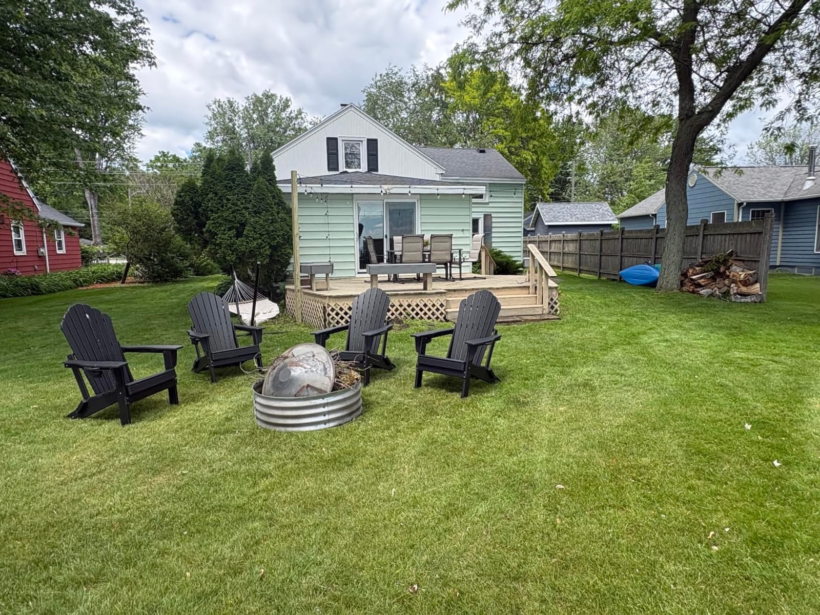 Plawdlik Oversized Folding Adirondack Chair, HDPE Outdoor Chair, Grey customer photo 2