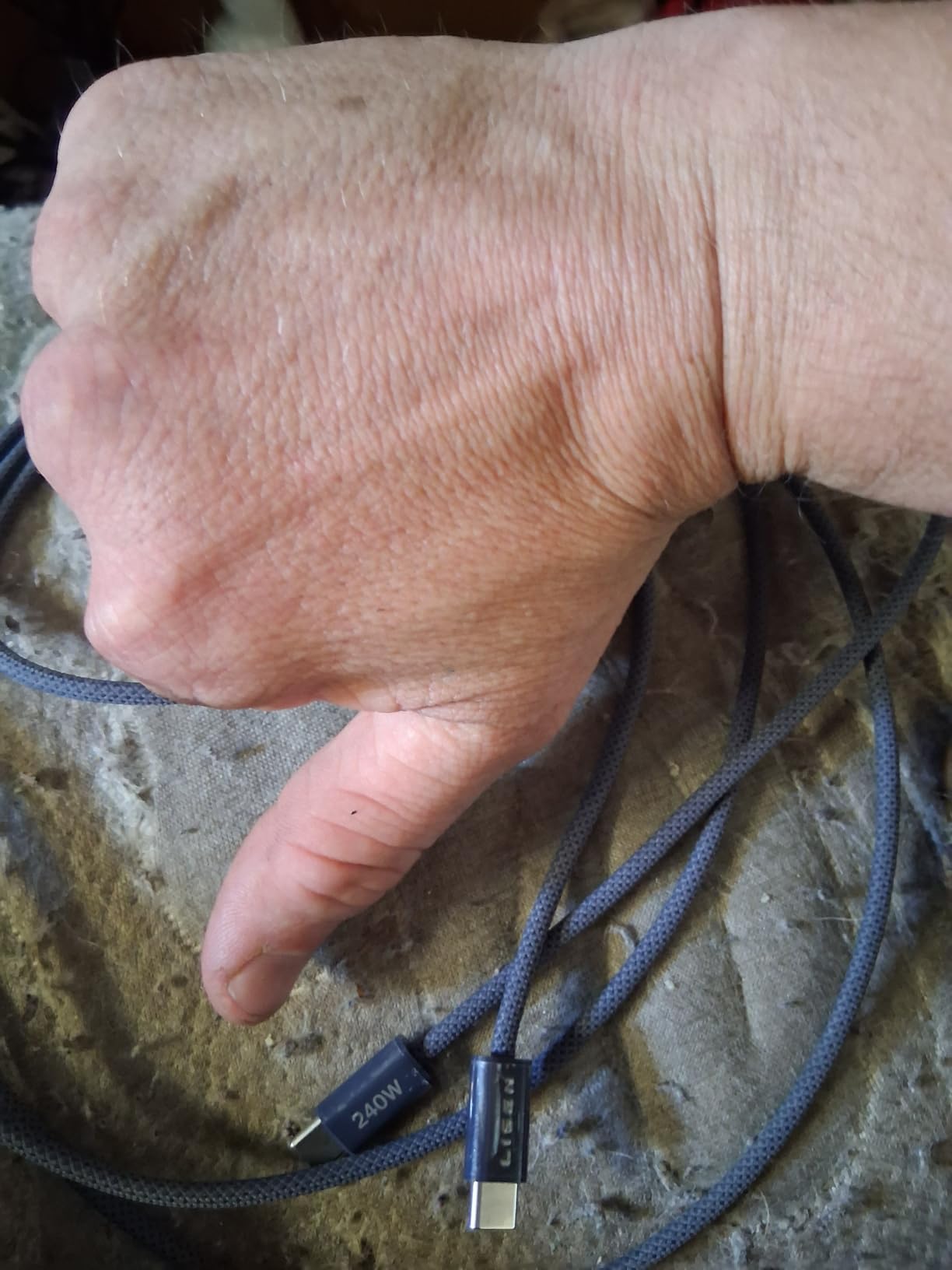 LISEN USB C to USB C Cable, 240W Fast Charging Type C Charger Cord (6.6FT) customer photo 2