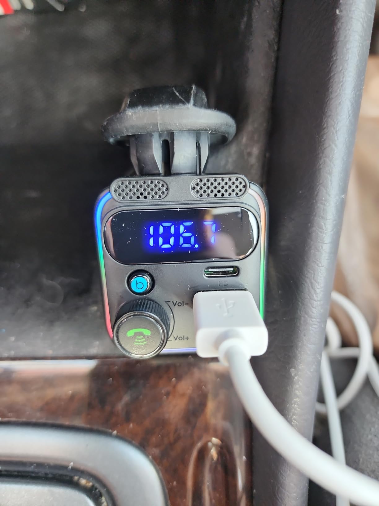 JOYROOM 81W Bluetooth 6.0 Car Adapter Wireless FM Radio Transmitter customer photo 1