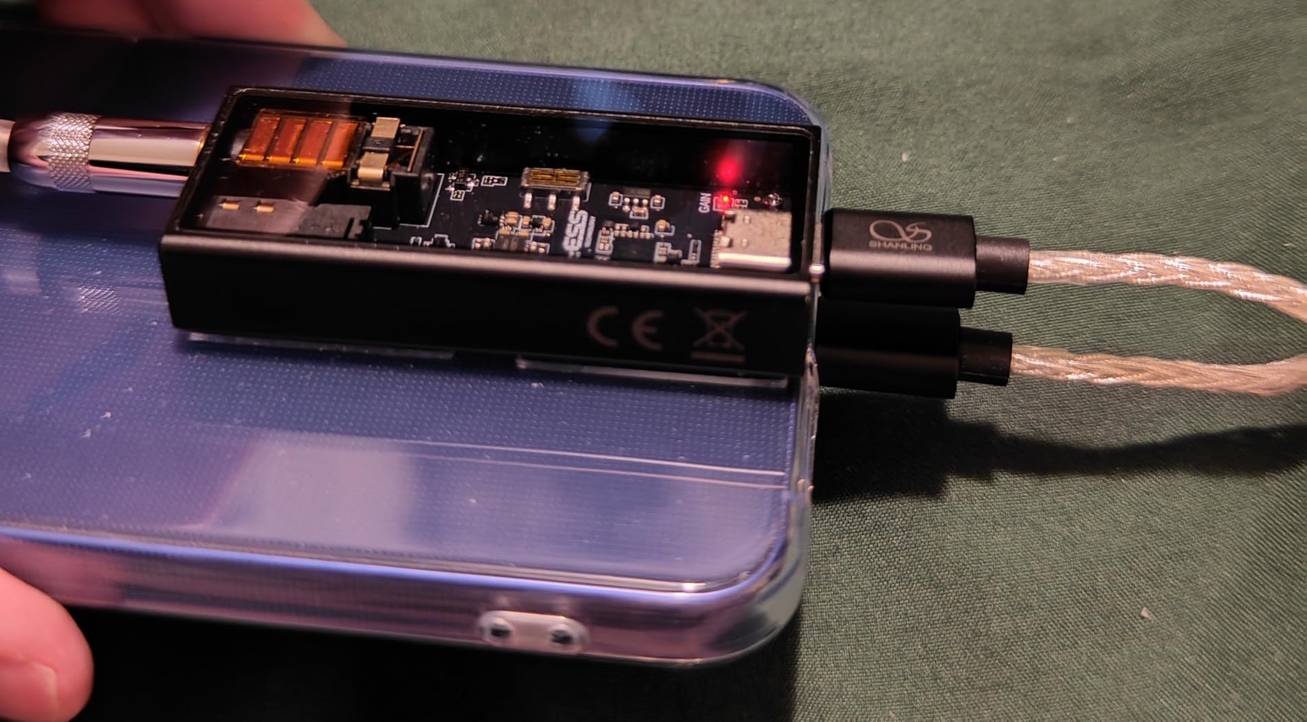 Questyle M15i Portable USB DAC & Headphone Amplifier, MFi Certified customer photo 1