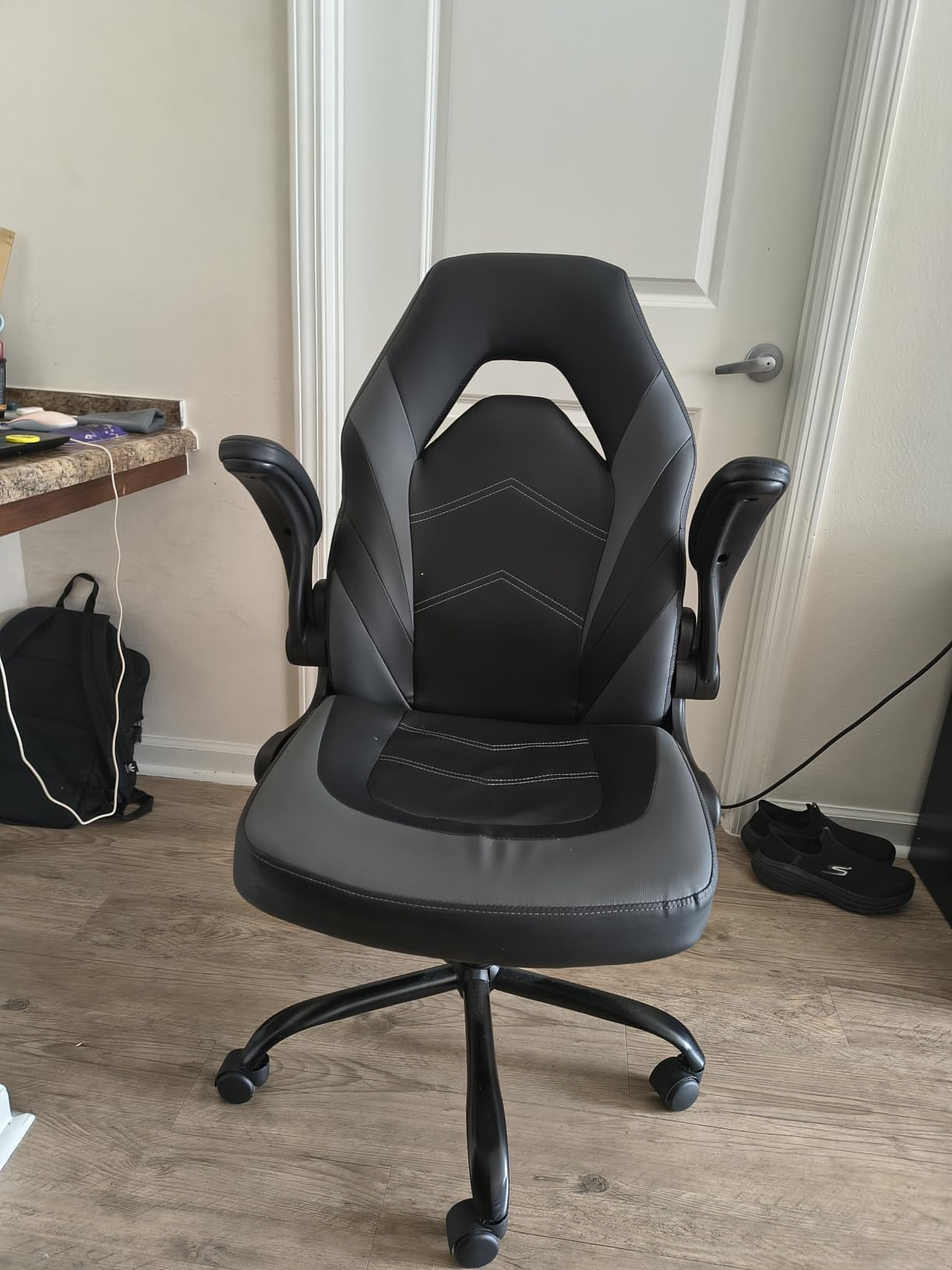 Sweetcrispy Computer Gaming Desk Chair - Ergonomic PU Leather with Comfy Lumbar Support, Height Adjustable Rolling Desk with Flip-up Armrests, for Home and Office customer photo 1