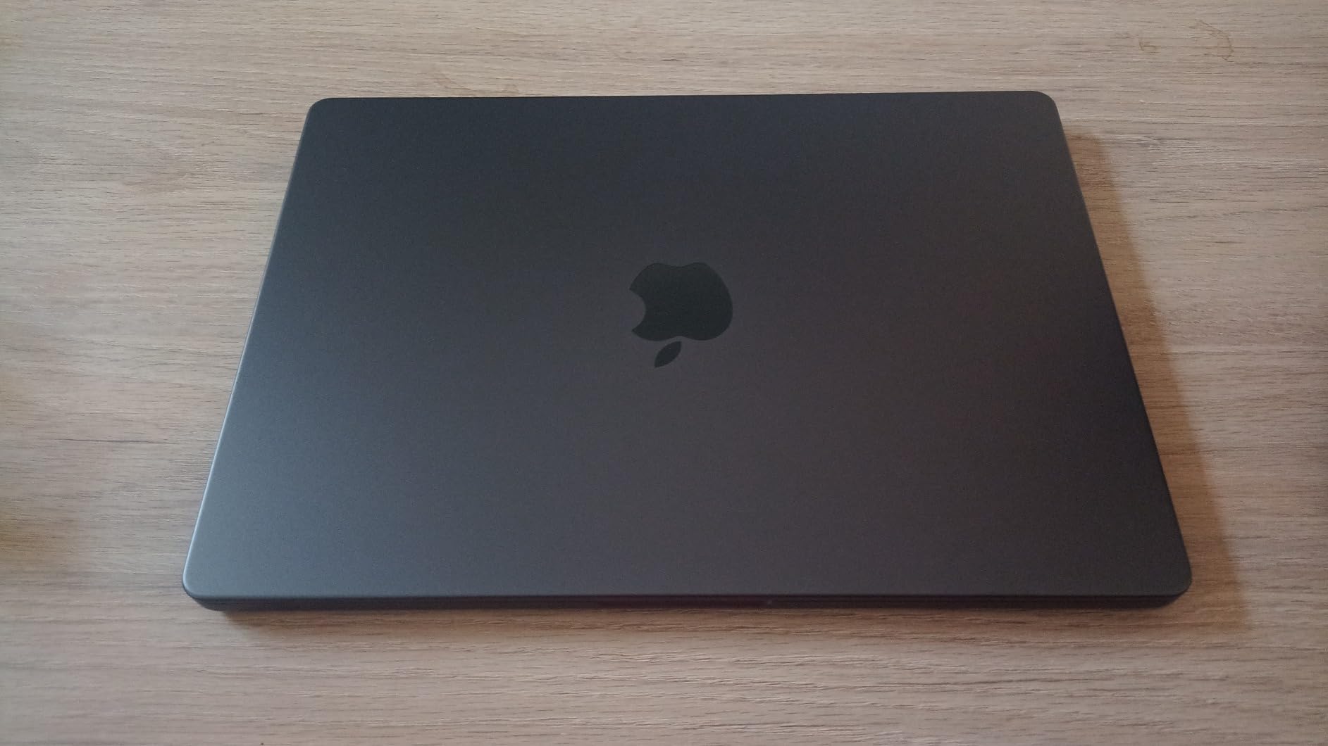 Apple 2023 MacBook Pro Laptop M3 Pro chip with 11‑core CPU, 14‑core GPU: Built for Apple Intelligence, 14.2-inch Liquid Retina XDR Display, 18GB Unified Memory, 512GB SSD Storage; Silver customer photo 2