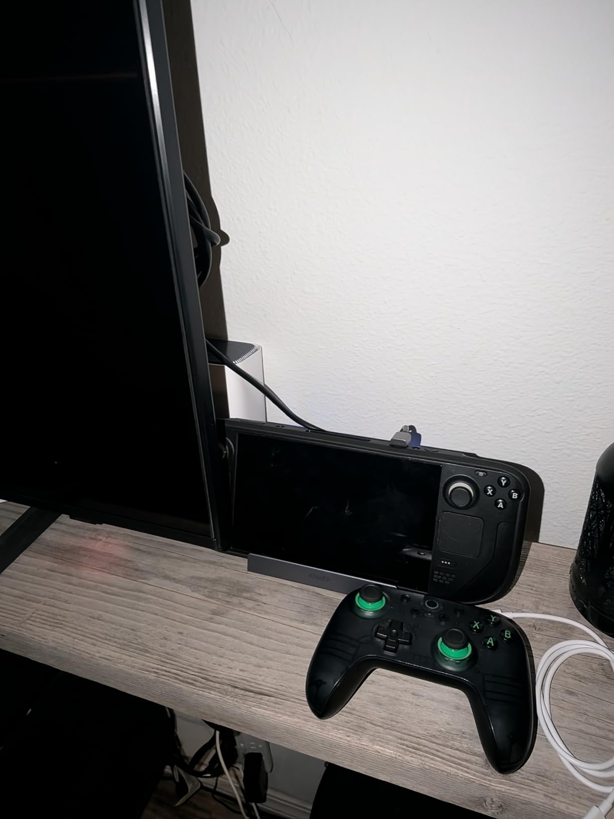Anker Steam Deck Dock, 6-in-1 4K@60Hz HDMI Docking Station for Steam Deck | USB-C & 2 USB-A Data Ports, 1 Gbps Ethernet, Fast Charging, for Steam Deck (OLED)/ROG Ally/Legion Go (Not for Rog Ally X) customer photo 2
