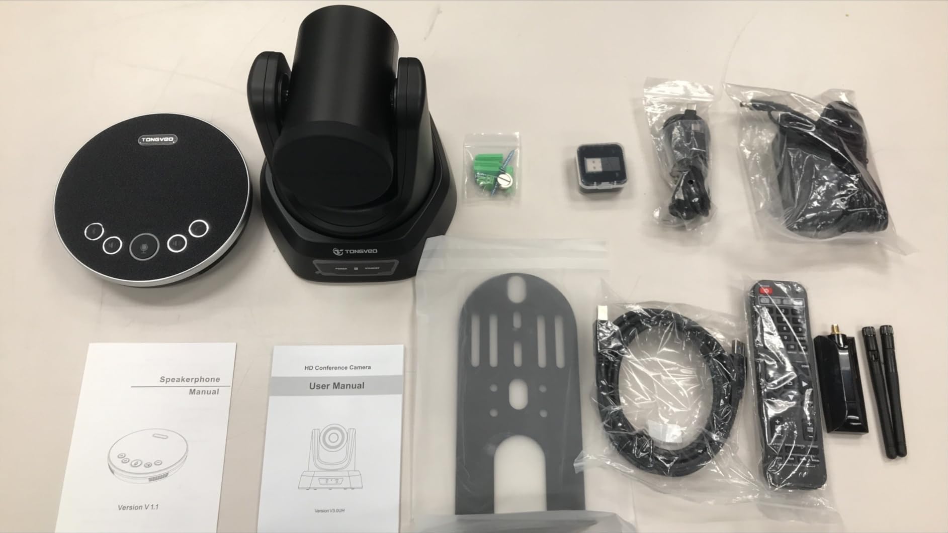 TONGVEO Wireless AI PTZ Camera with Auto-Tracking: Built-in 5.8GHz Receiver for Cable-Free Setup, 1080P 60fps 3X Zoom Conference Camera for Church Services, Online Classes & Hybrid Meetings customer photo 1