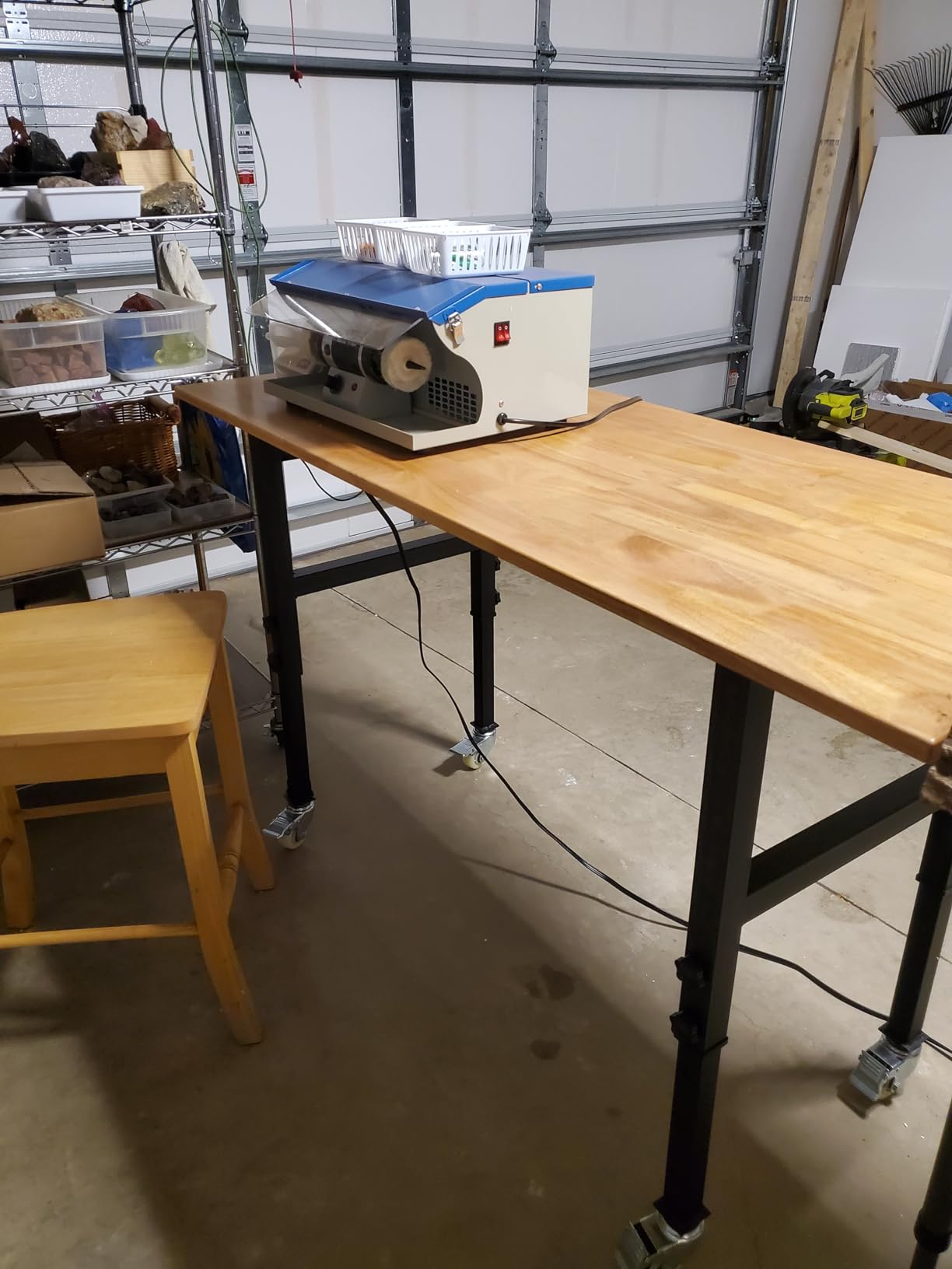 60” Heavy-Duty Solid Wood Work Bench Work Table with Wheels, Adjustable Height Portable Workbench with Power Outlets, 3000 Lbs Capacity Workstation for Garage, Workshop customer photo 1