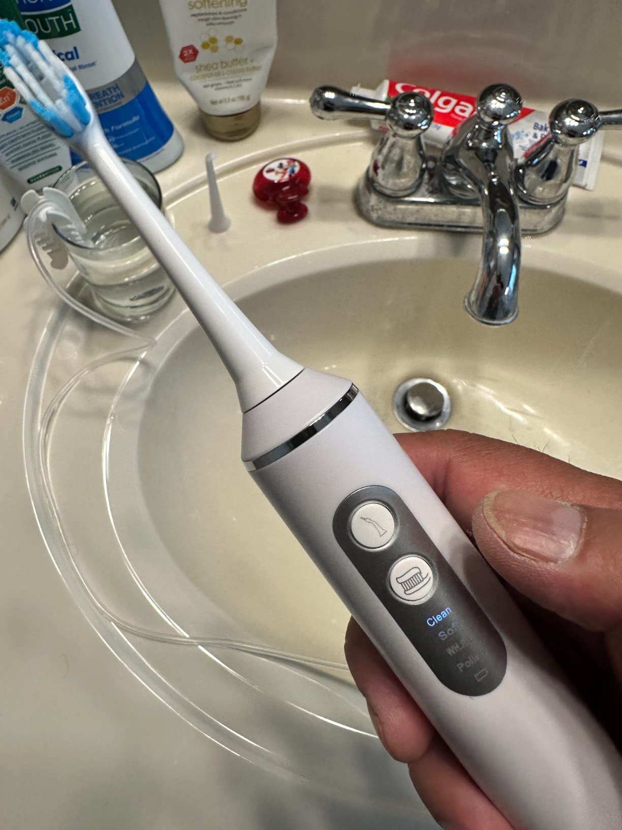 Electric Toothbrush with Water flosser, 2 in 1 Teeth Cleaning Kit, Toothbrush and Water flosser Combo, Travel Toothbrush with Water Bottle(White) customer photo 2