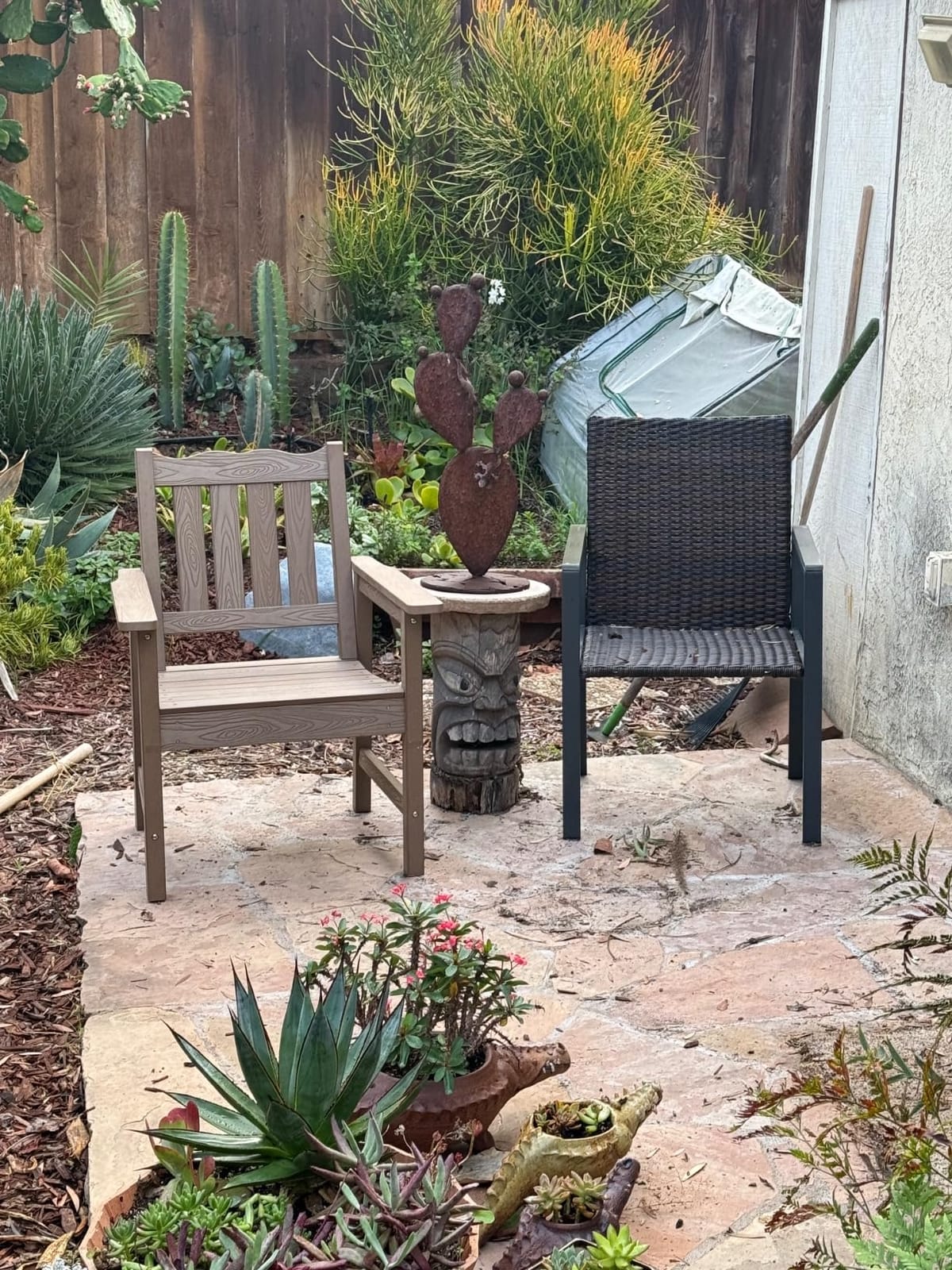 Stoog All-Weather Outdoor & Garden Chair, Patio Dining Chairs with 400 lbs Weight Capacity, Curveback Patio Chair for Backyard, Porch, Pool and Deck, Grey customer photo 1