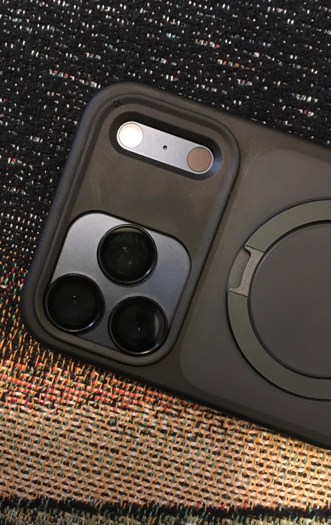 ESR for iPhone 17 Pro Max/17 Pro Camera Lens Protector, 1 Pack, Black customer photo 1