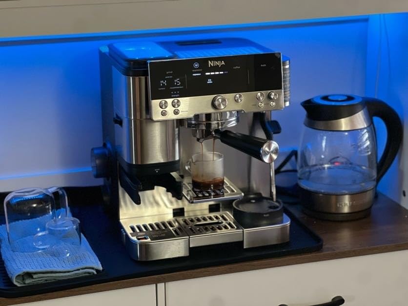 Ninja Luxe Café Premier 3-in-1 Espresso Machine, Drip Coffee, & Cold Brew customer photo 2