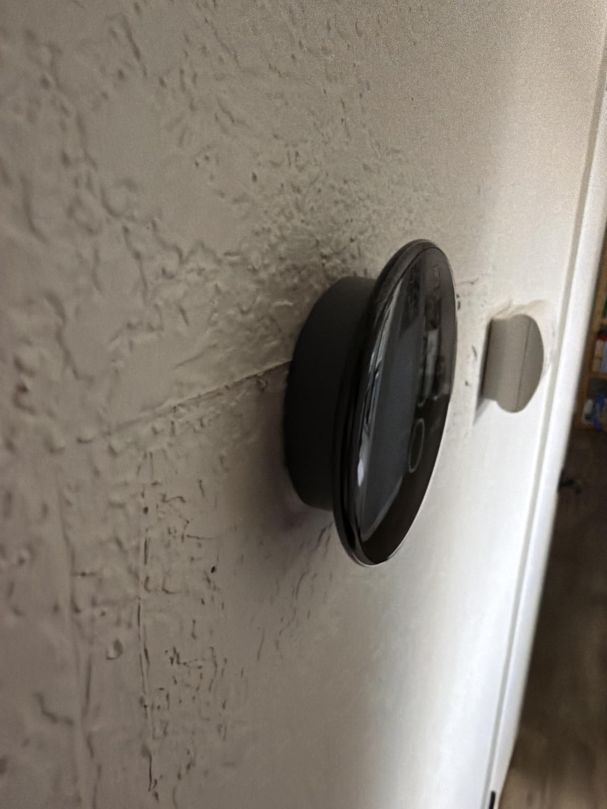 Google Nest Learning Thermostat (4th gen) + Nest Temperature Sensor (2nd gen) - Obsidian customer photo 2