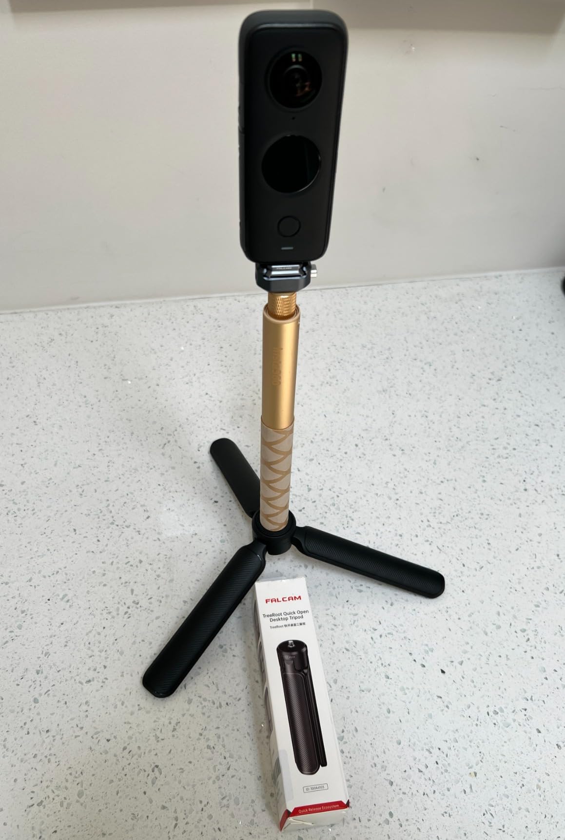 Treeroot Mini Camera Tripod, Tabletop Desktop Tripod with 1/4″-20 Screw for Smooth 4, Osmo Mobile, Vimble 2, Gimbal Handle Grip,Stabilizer and All Cameras-T00A4103 customer photo 1
