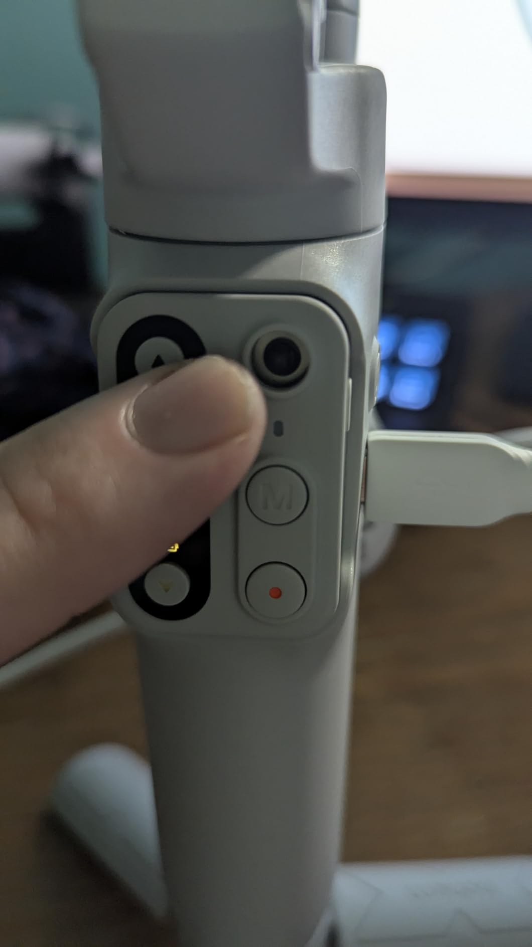 hohem iSteady X3 SE 3-Axis Gimbal Stabilizer for iPhone & Android, Black customer photo 1